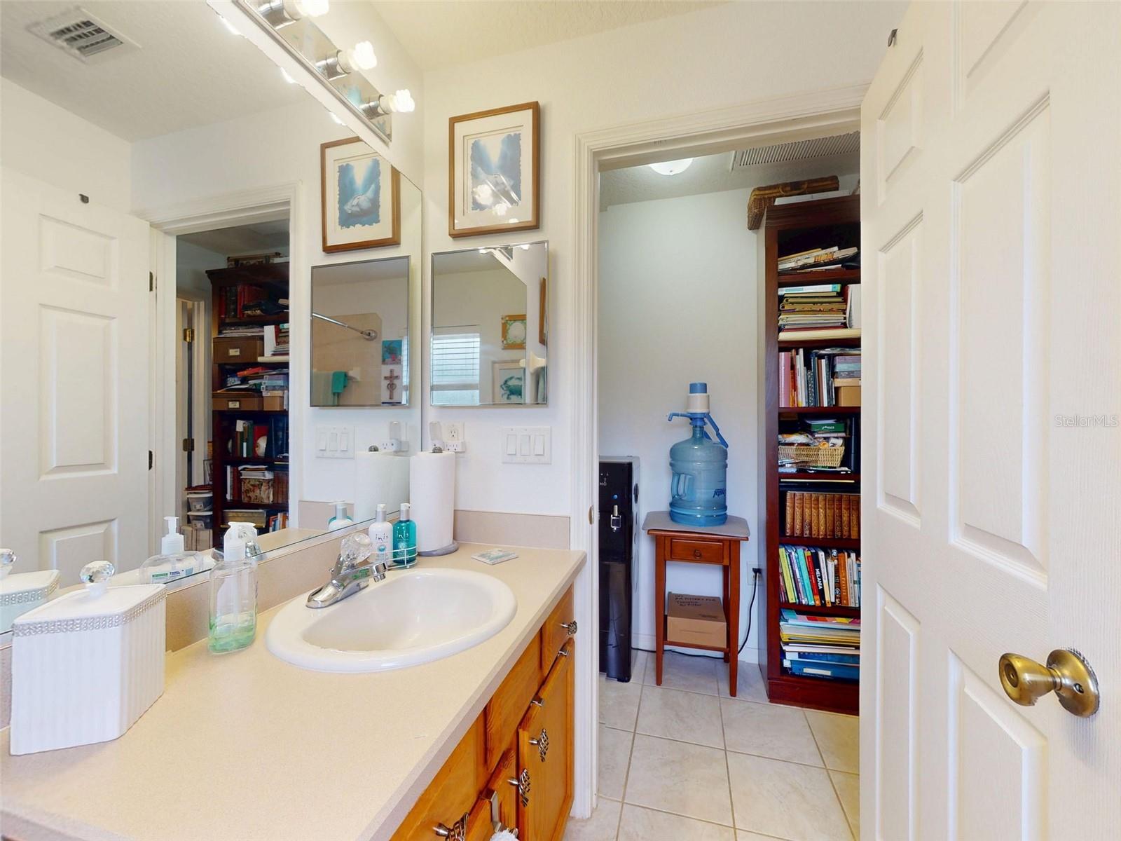 Image 34 of 83 For 2533 Chivalry Court