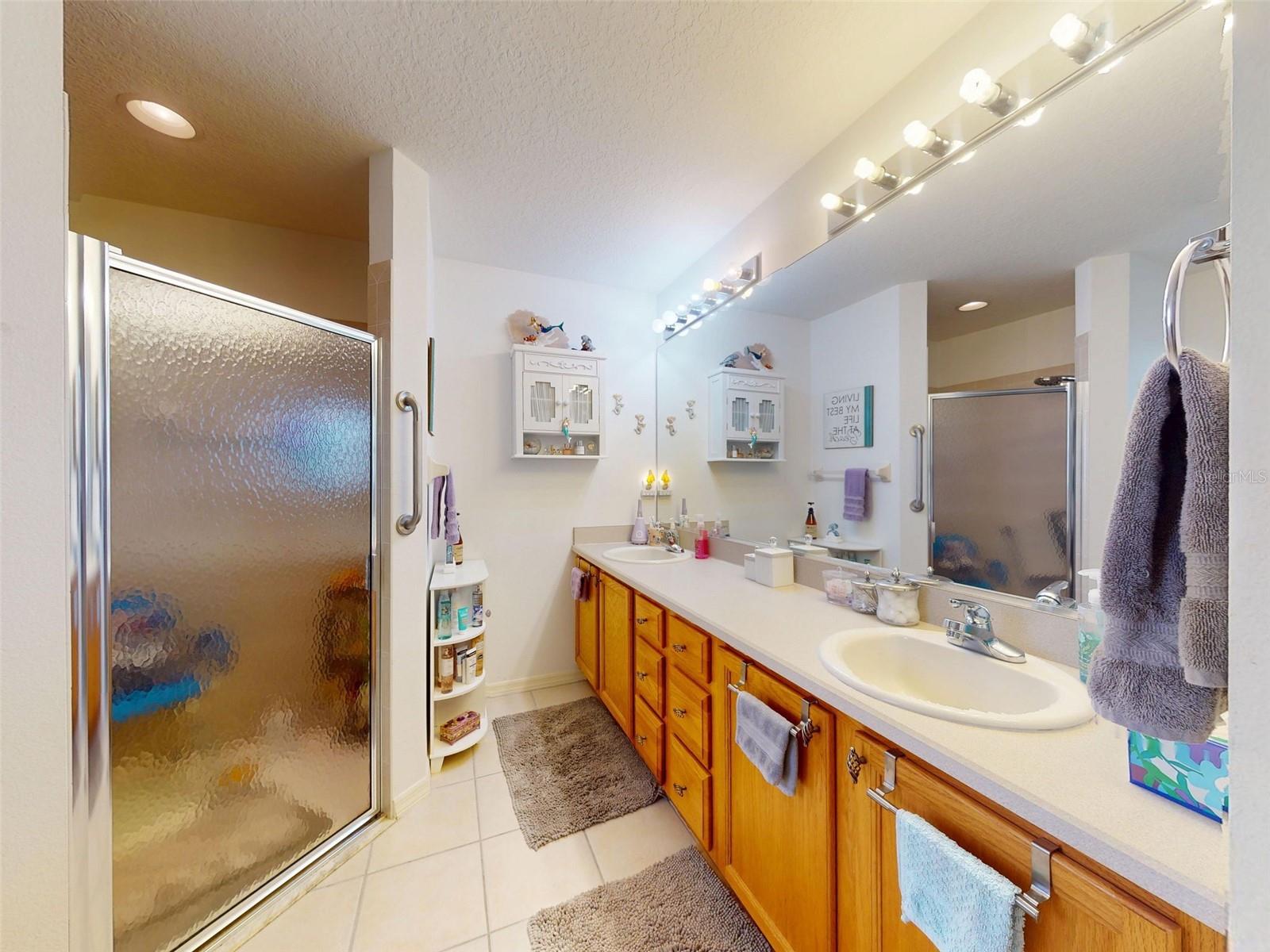 Image 42 of 83 For 2533 Chivalry Court