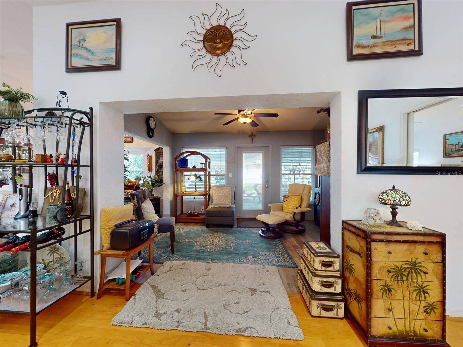 Image 8 of 83 For 2533 Chivalry Court