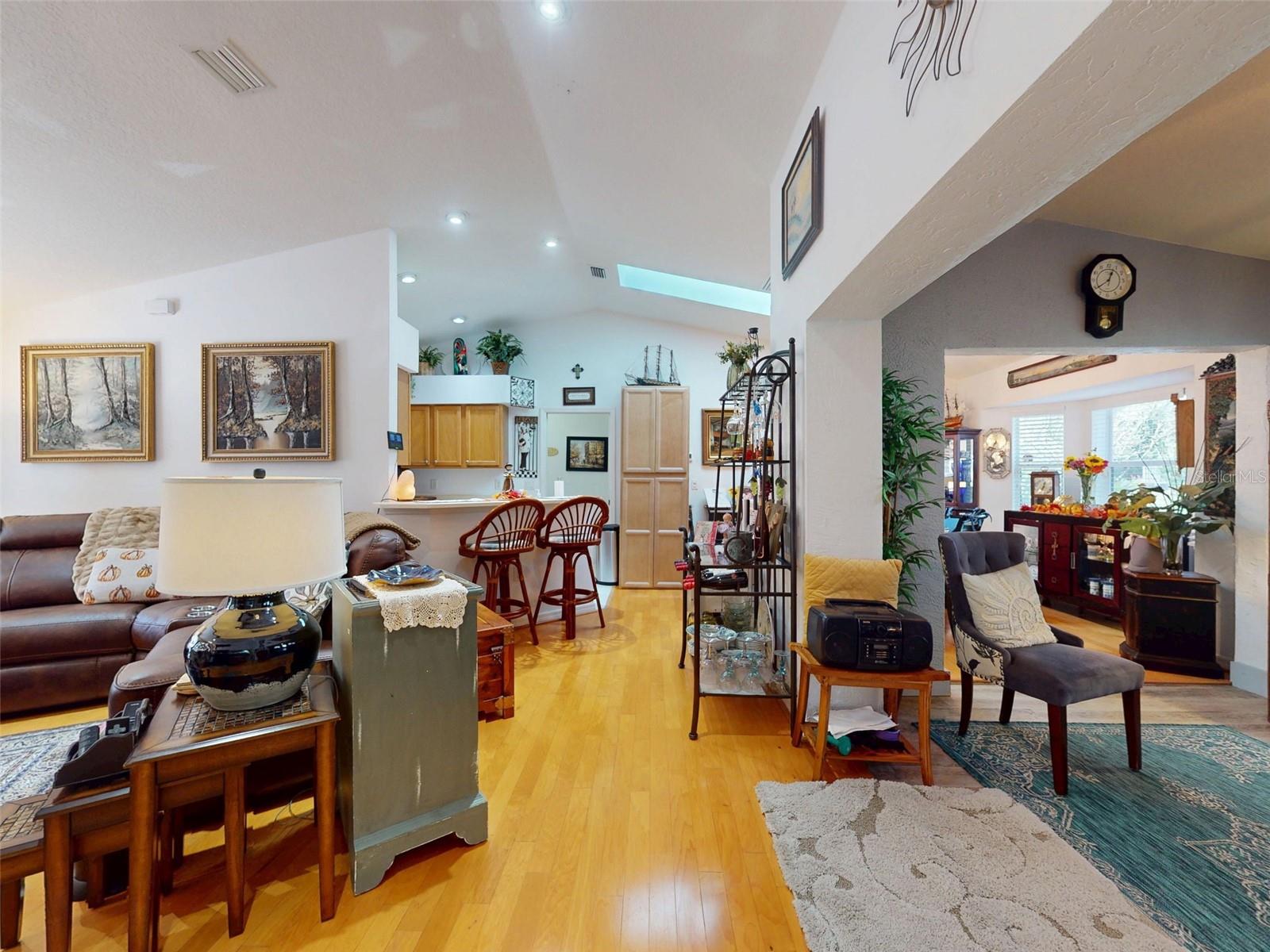 Image 9 of 83 For 2533 Chivalry Court