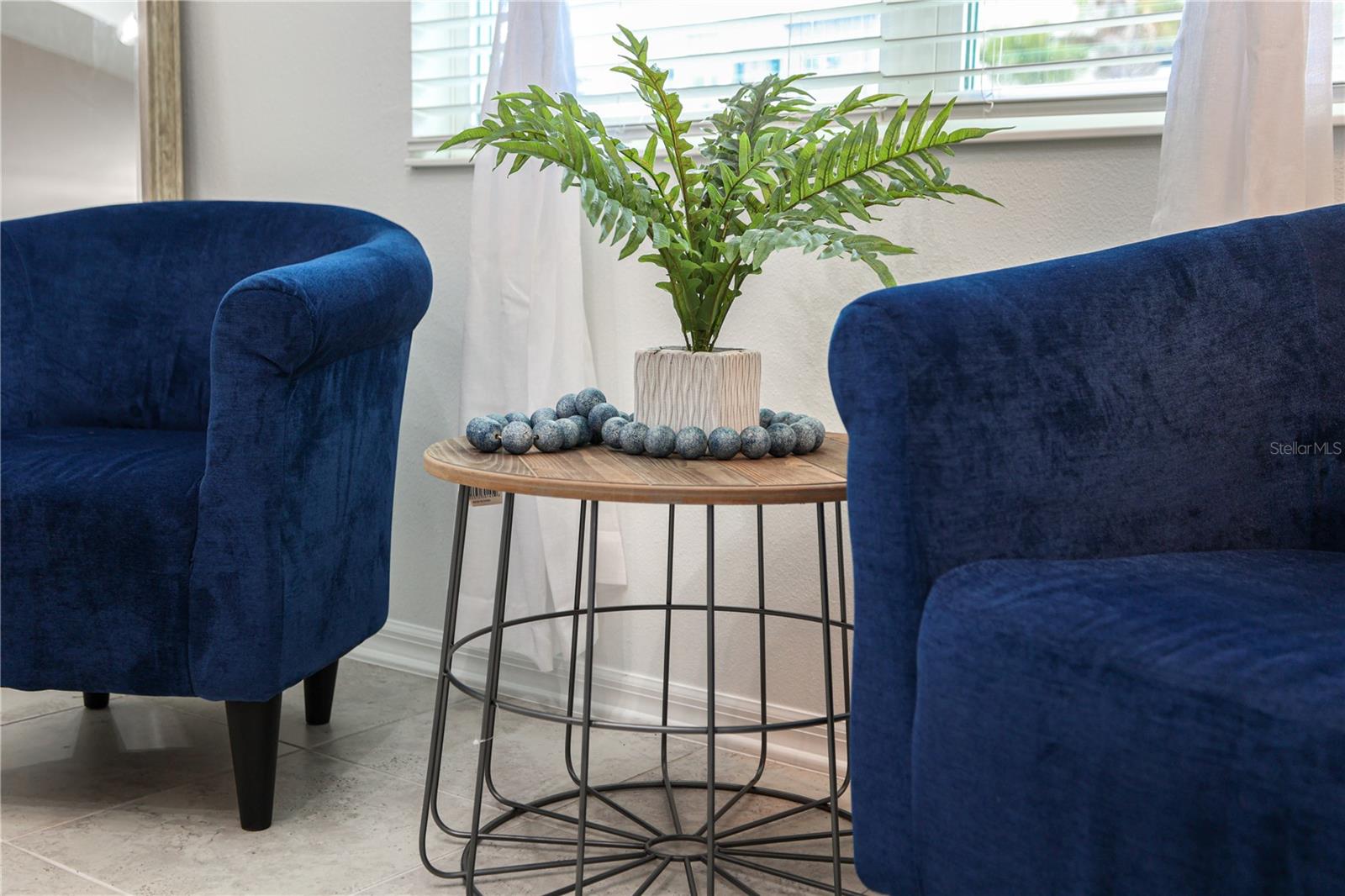 Image 15 of 57 For 3180 Paradox Circle  106