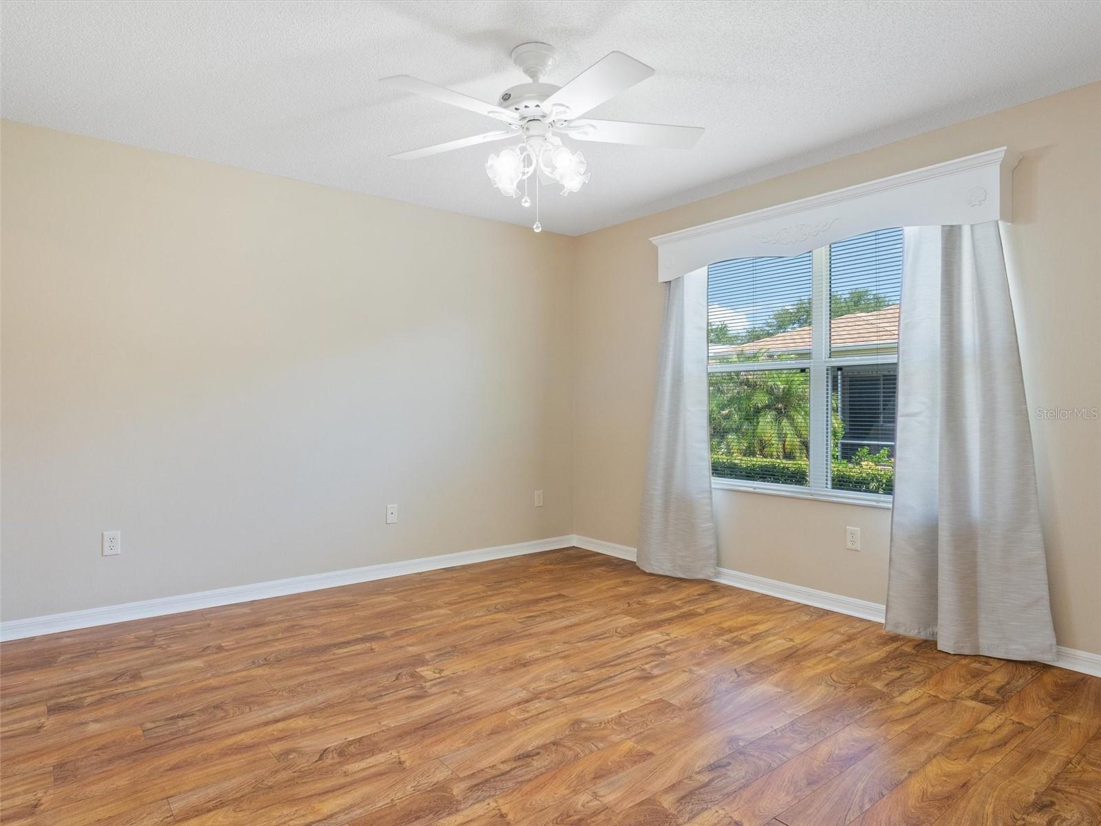 Image 26 of 29 For 2461 Due West Drive