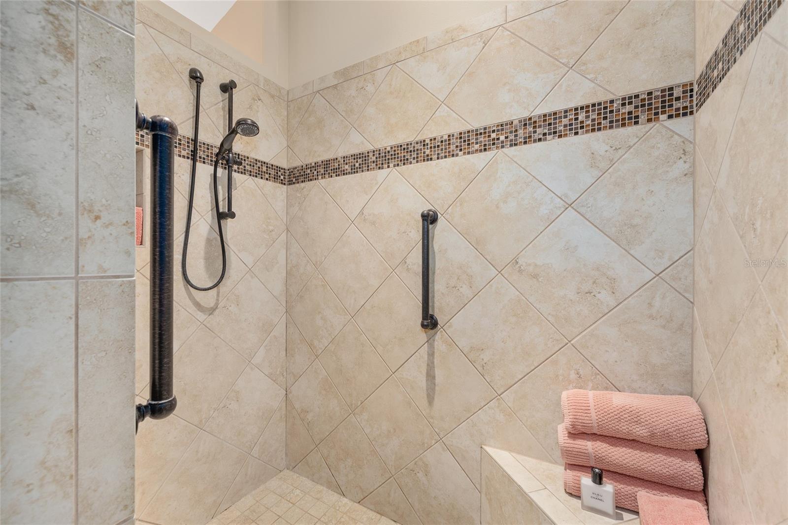 Image 50 of 66 For 4239 Deskin Lane