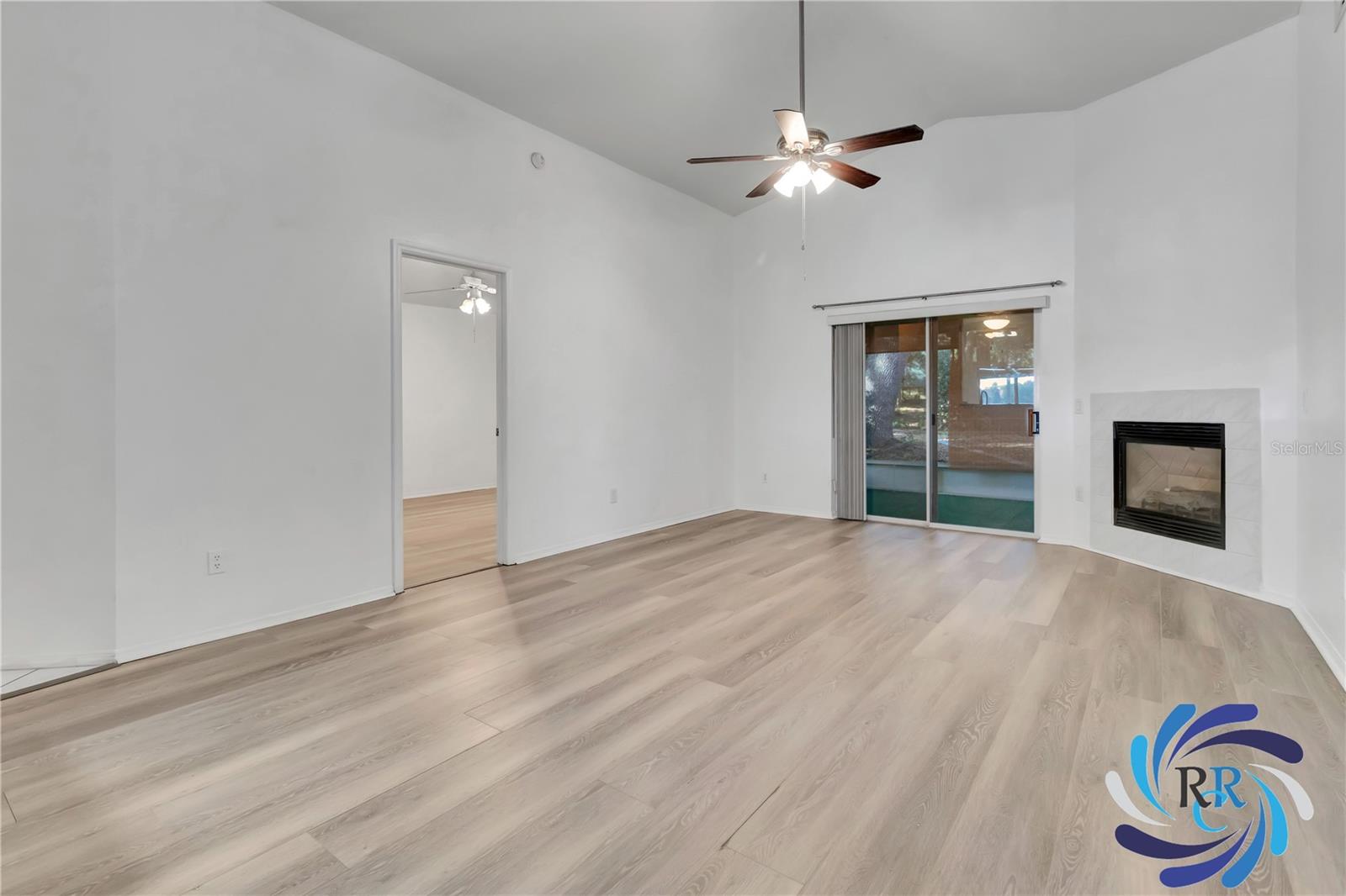 Image 9 of 43 For 1131 Lake Elsie Drive