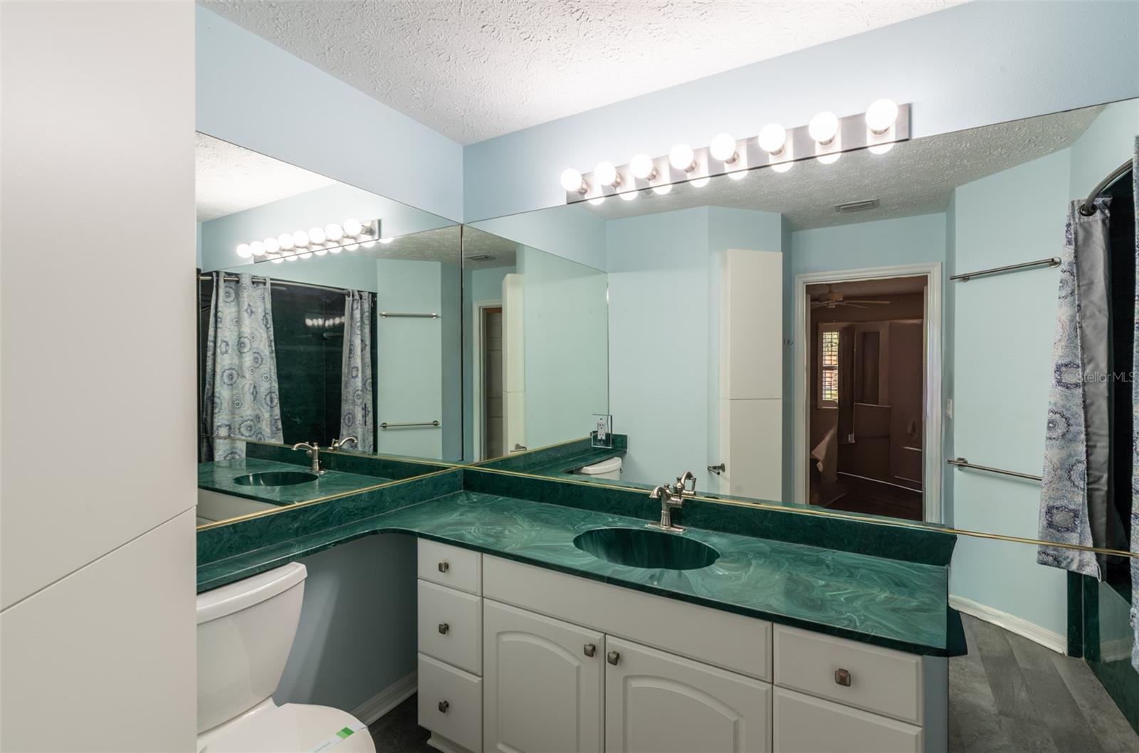 Image 28 of 40 For 747 Inverie Drive