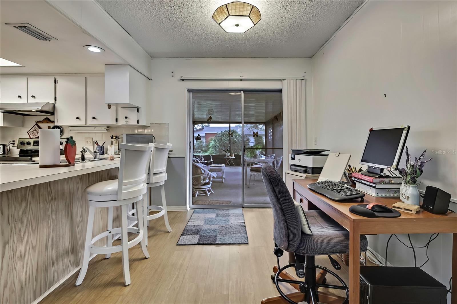 Image 22 of 33 For 620 Whitney Avenue