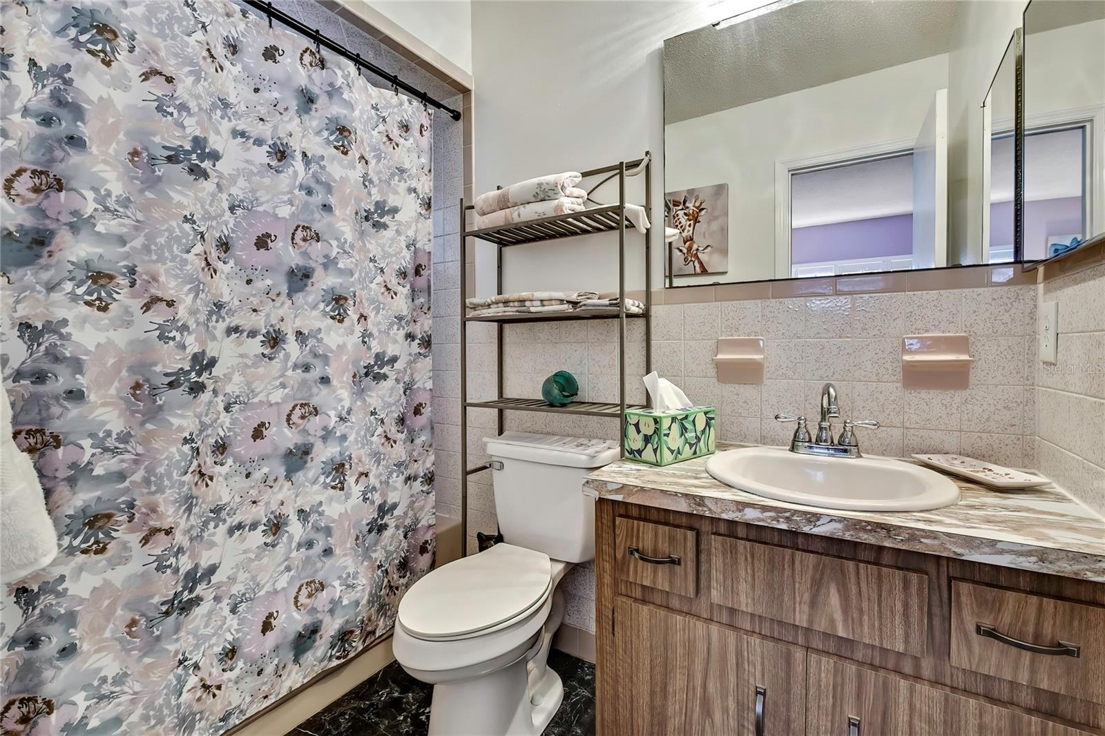 Image 28 of 33 For 620 Whitney Avenue