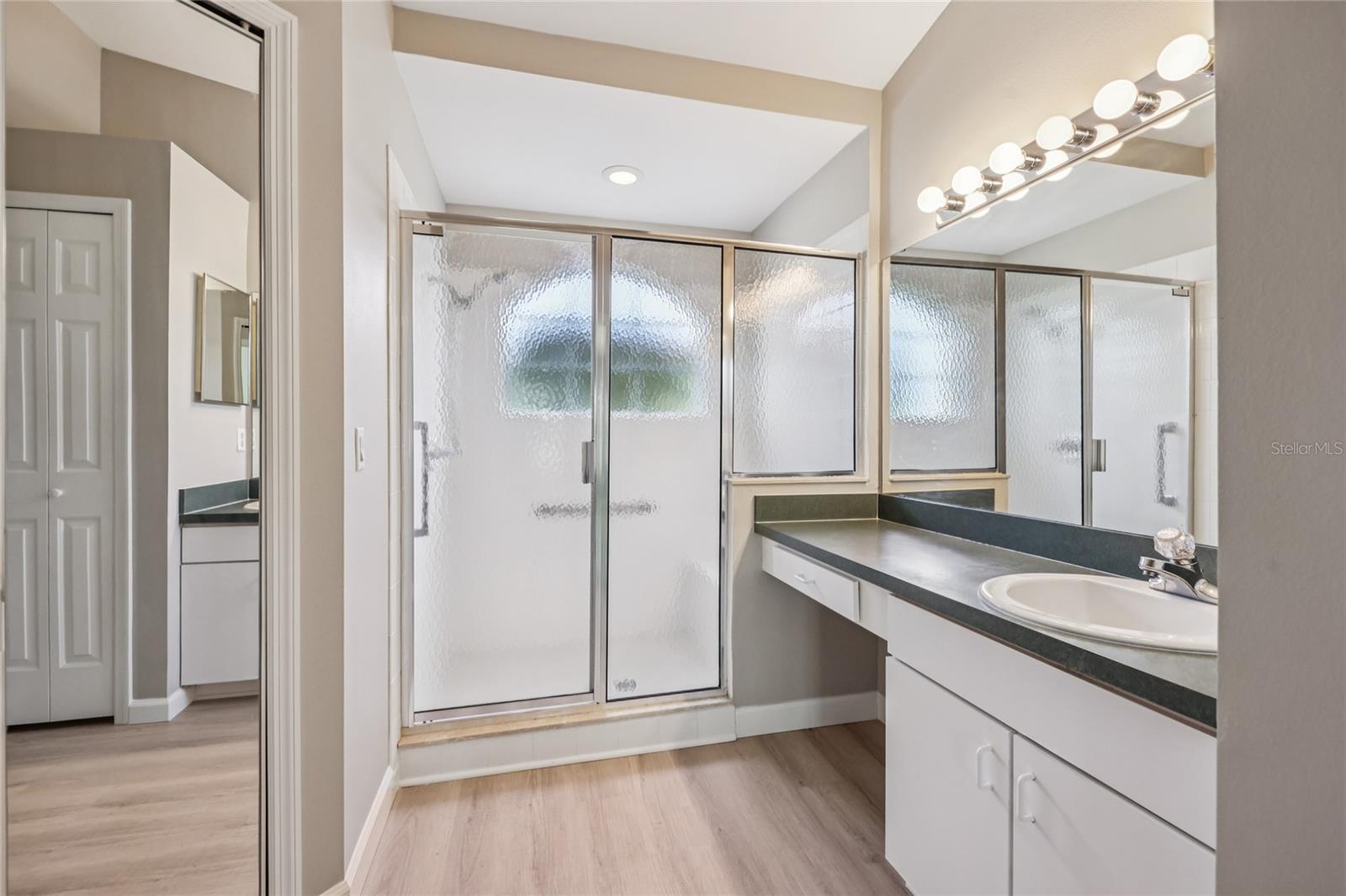 Image 13 of 33 For 25327 Hibiscus Street