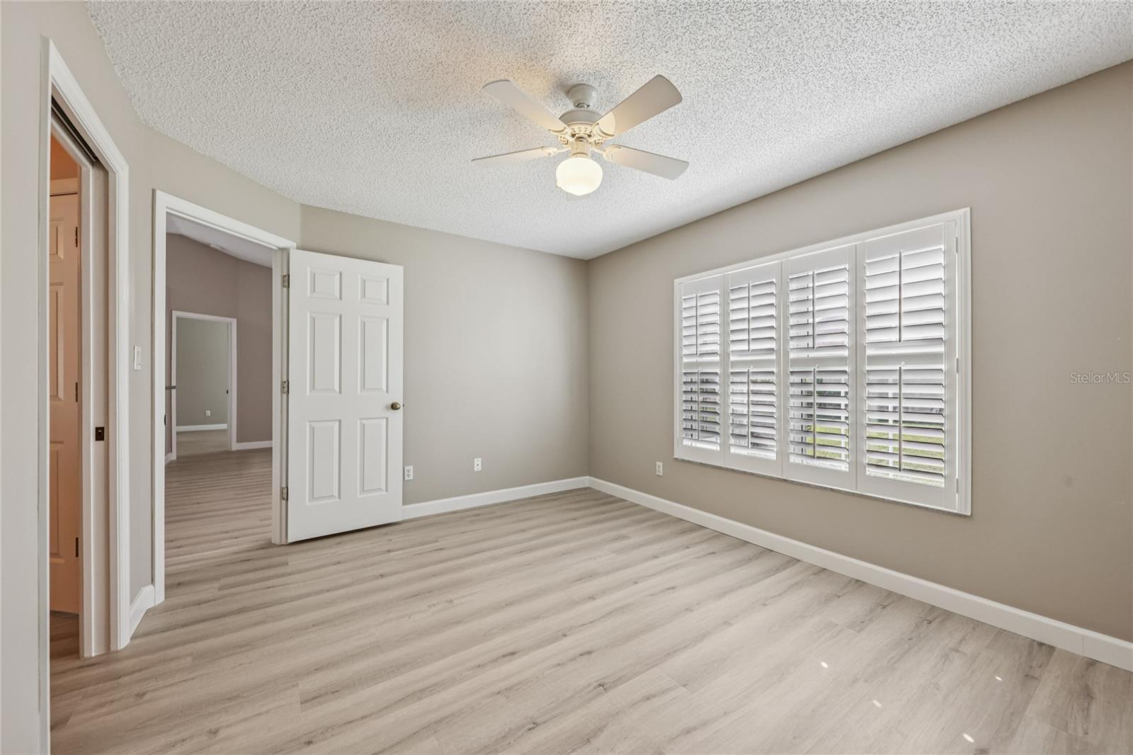 Image 16 of 33 For 25327 Hibiscus Street