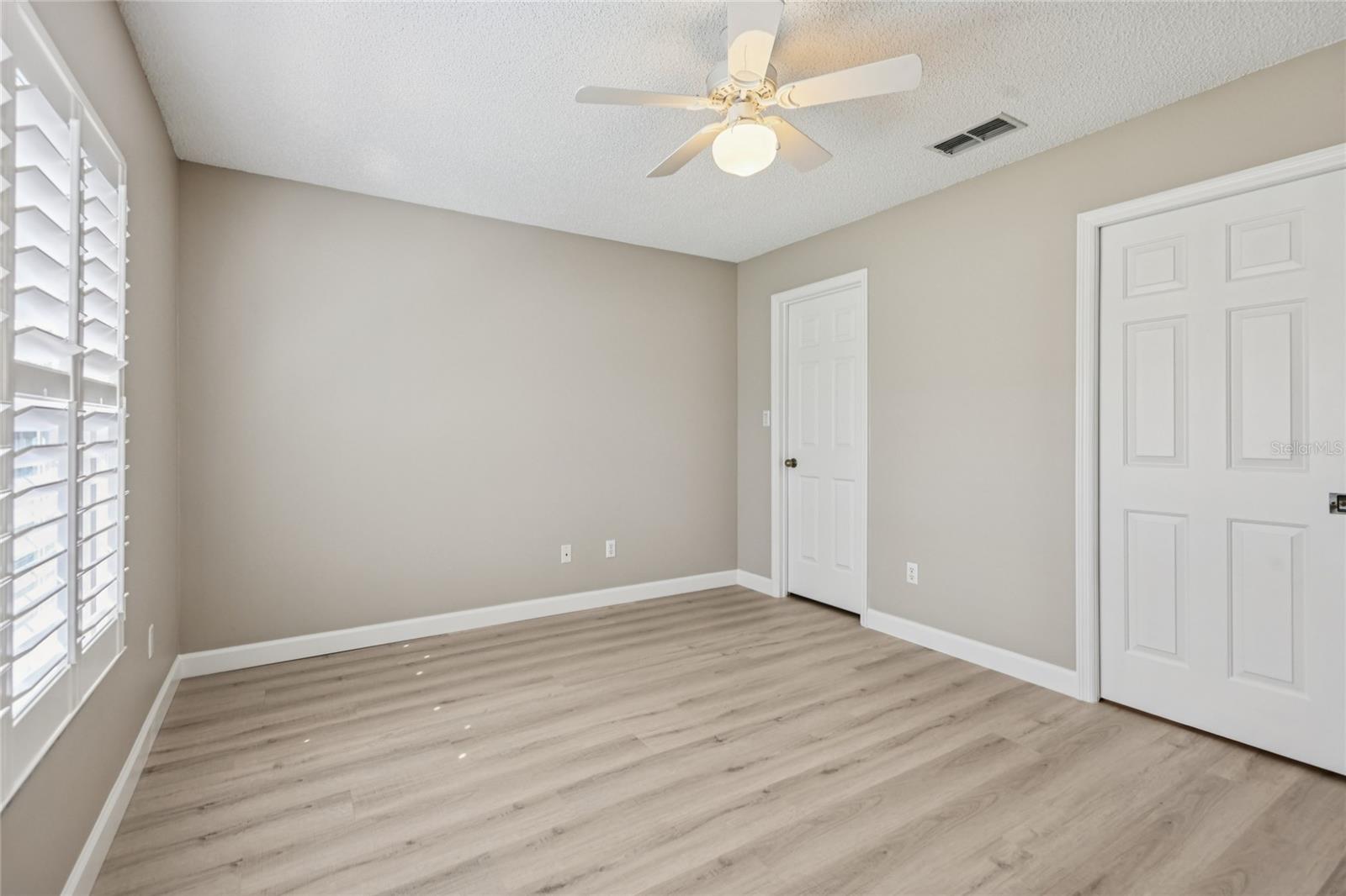 Image 17 of 33 For 25327 Hibiscus Street