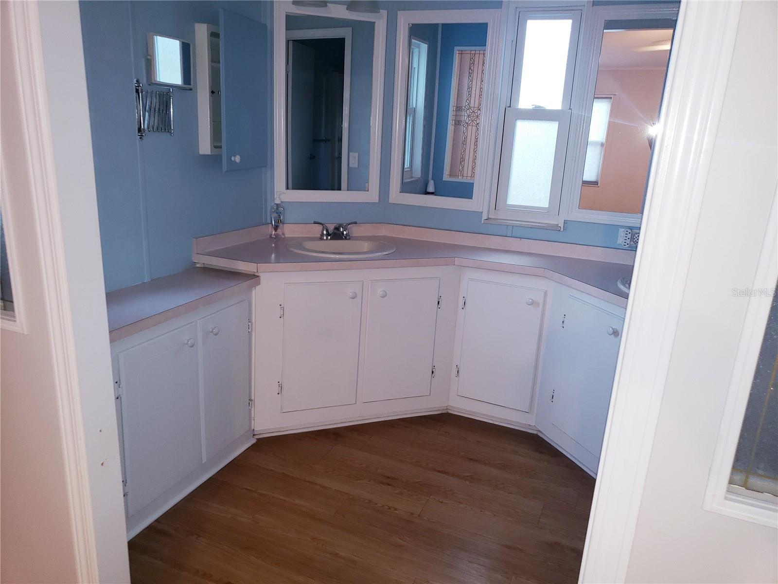 Image 19 of 41 For 25533 Belle Helene