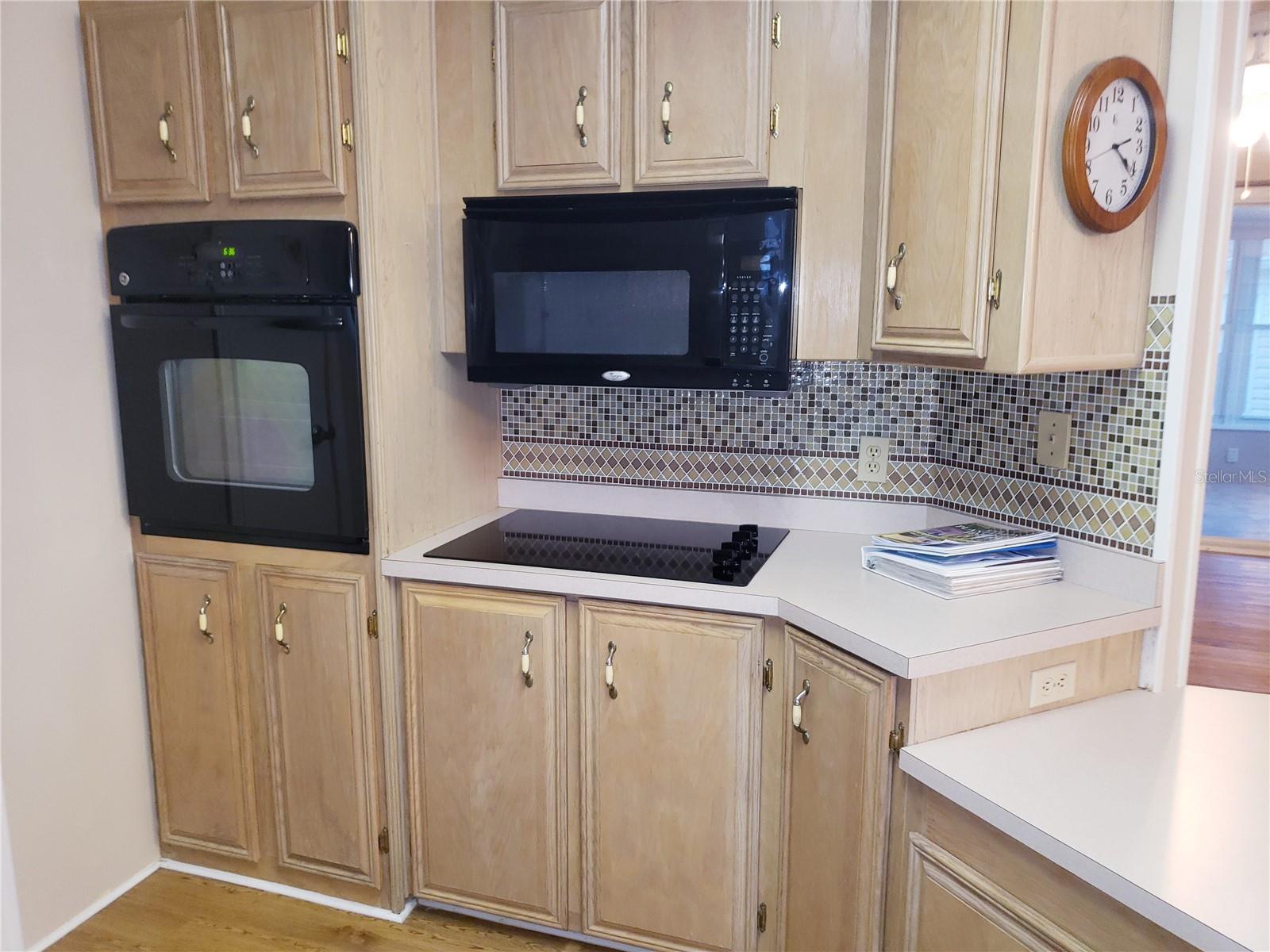 Image 32 of 41 For 25533 Belle Helene