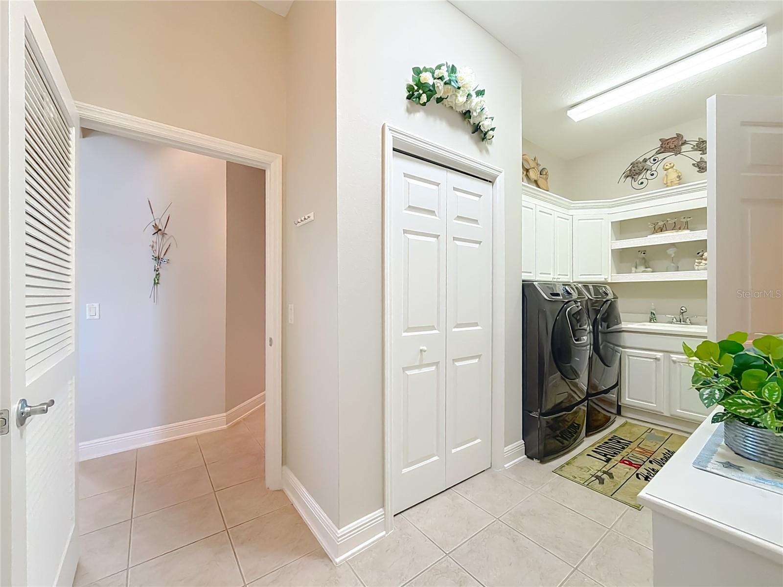 Image 62 of 97 For 1142 Noble Way