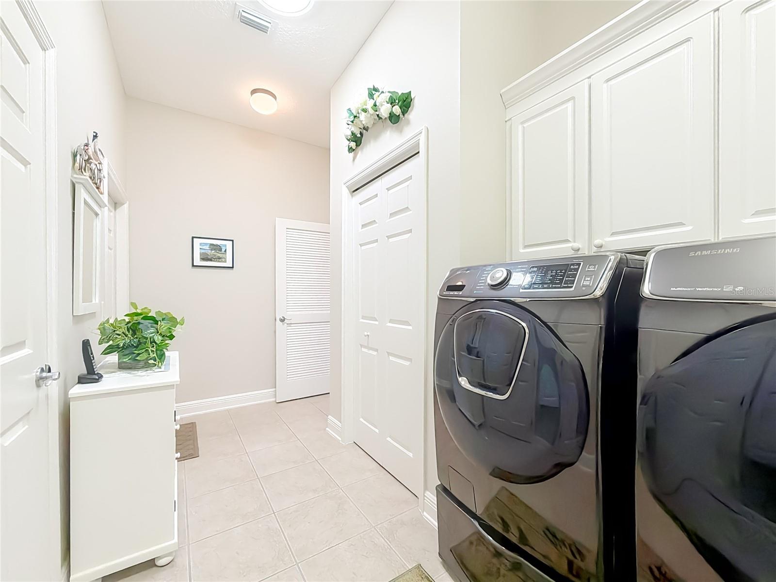 Image 65 of 97 For 1142 Noble Way