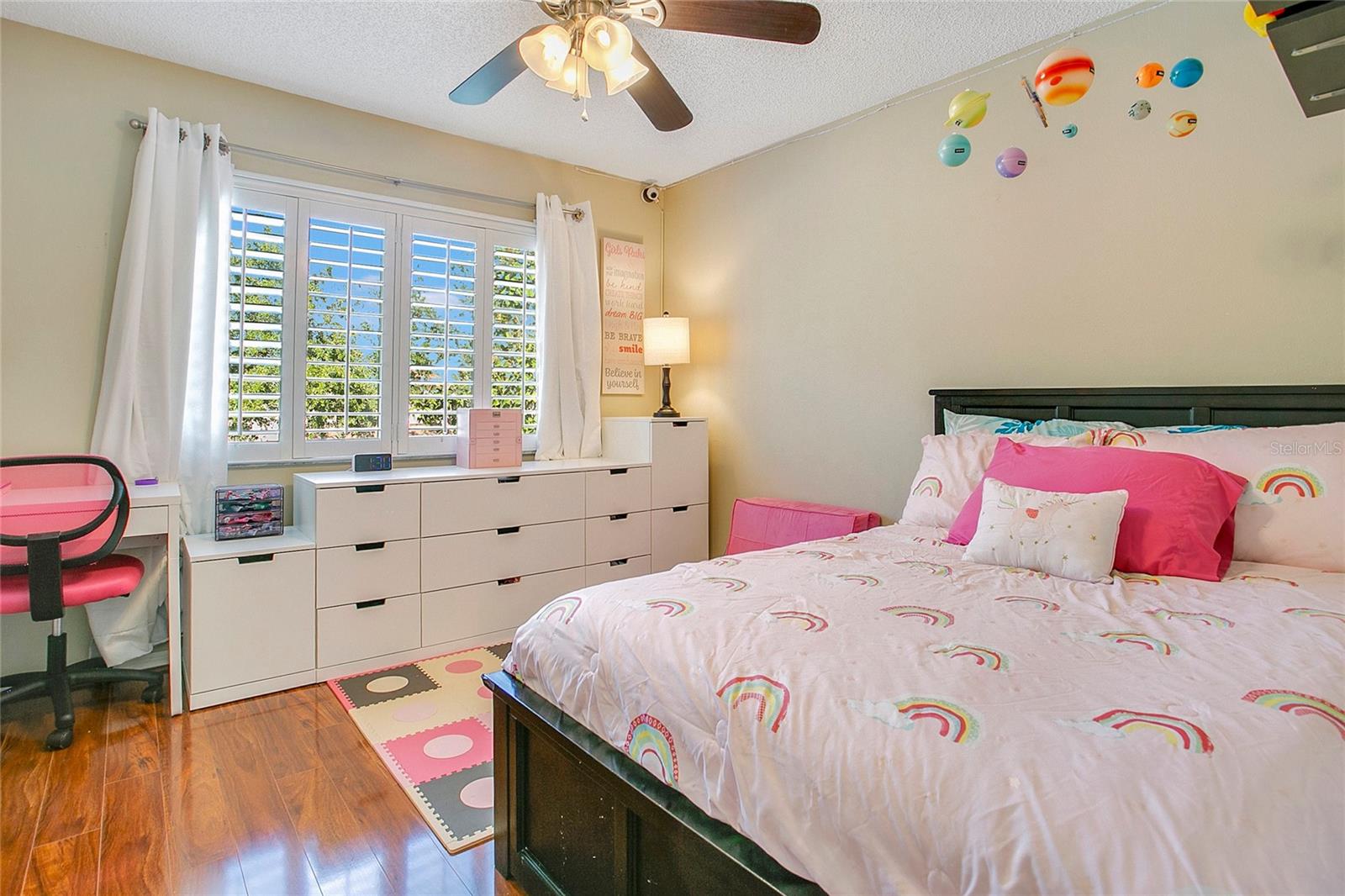 Image 19 of 38 For 1922 Sherbourne Street