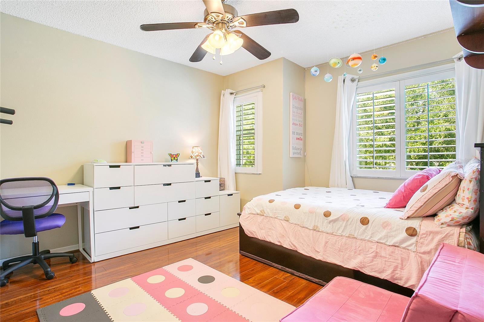 Image 21 of 38 For 1922 Sherbourne Street