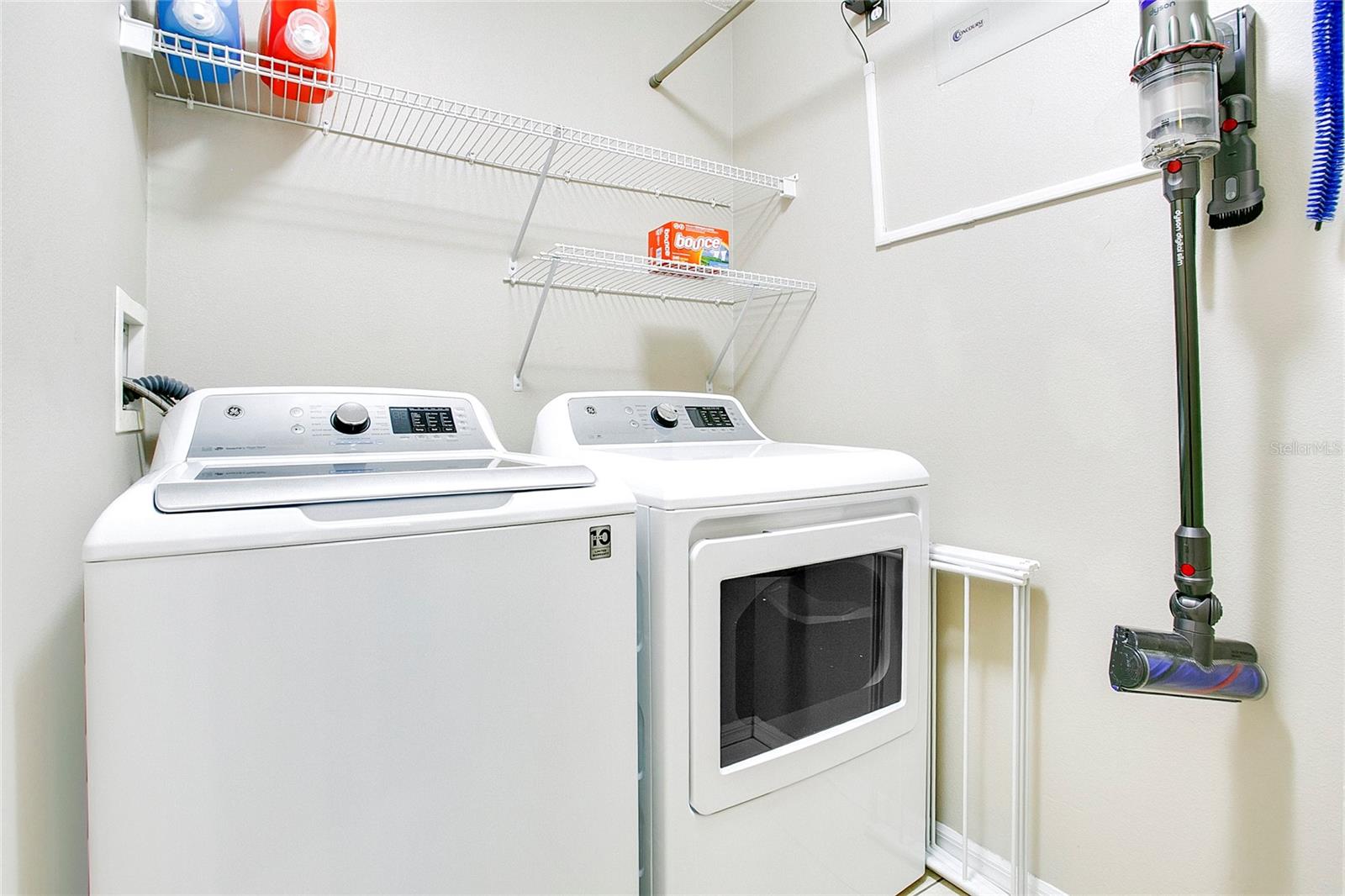 Image 22 of 38 For 1922 Sherbourne Street