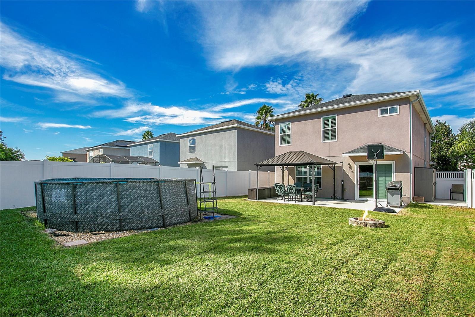 Image 24 of 38 For 1922 Sherbourne Street