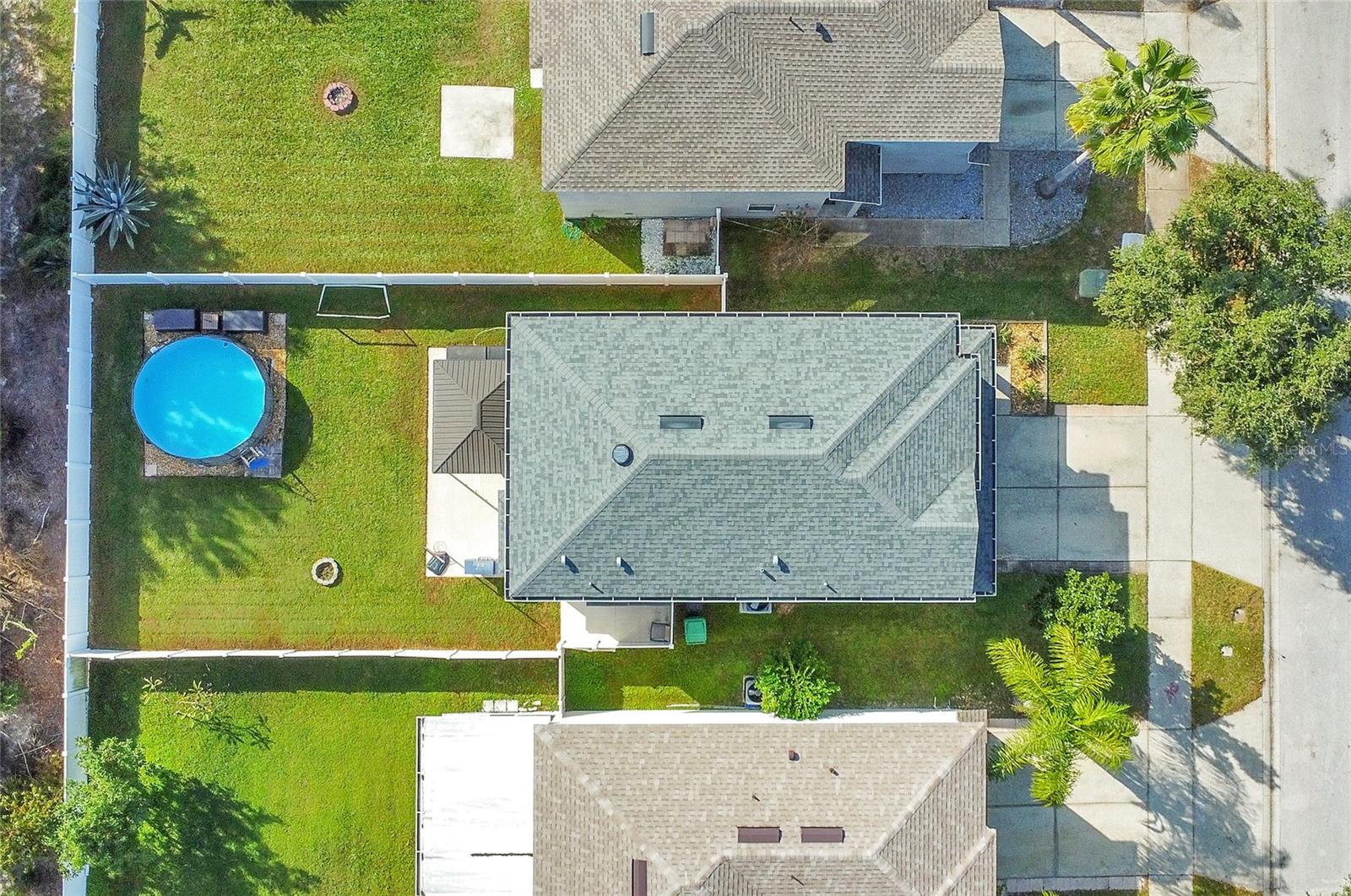 Image 33 of 38 For 1922 Sherbourne Street