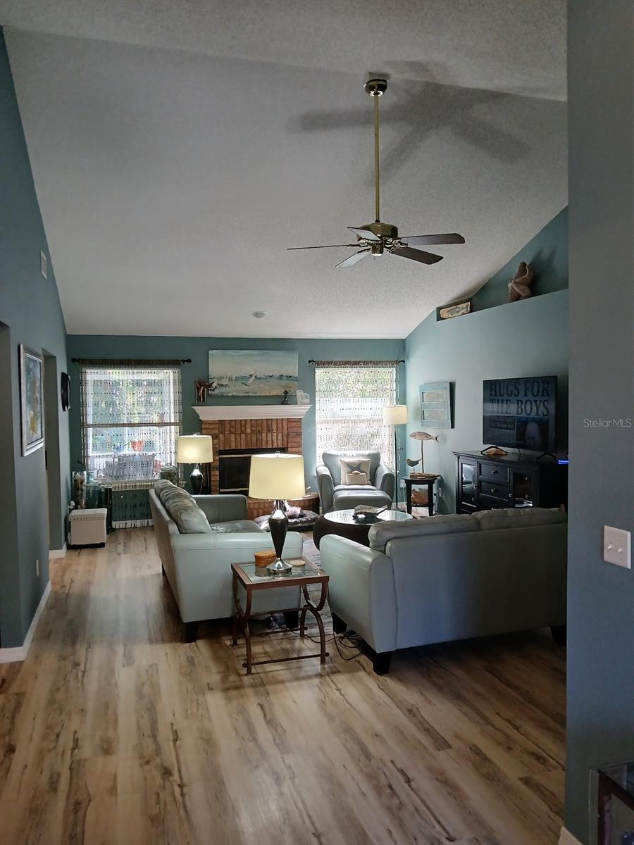 Image 12 of 31 For 10524 Innisbrook Drive