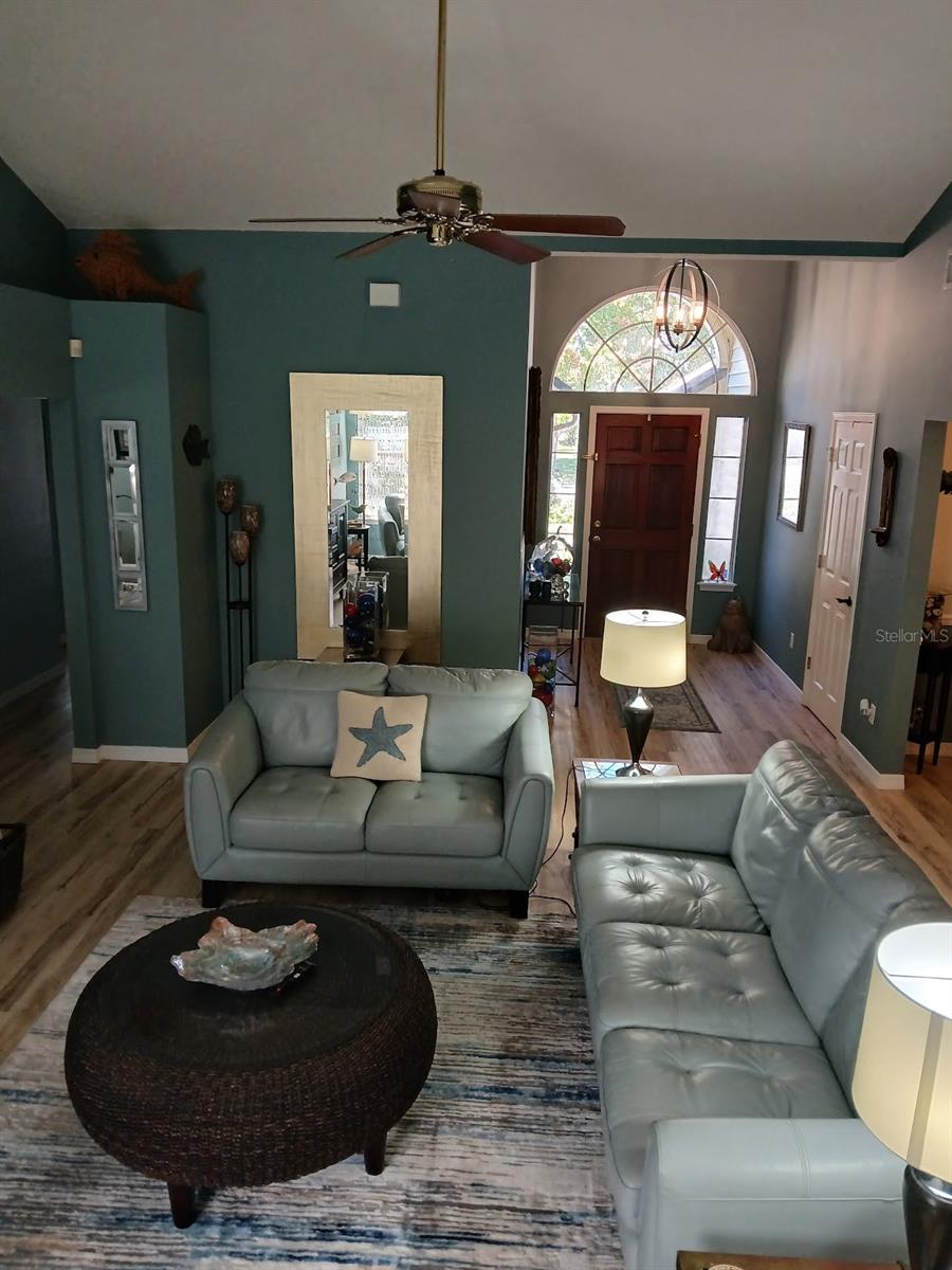 Image 13 of 31 For 10524 Innisbrook Drive