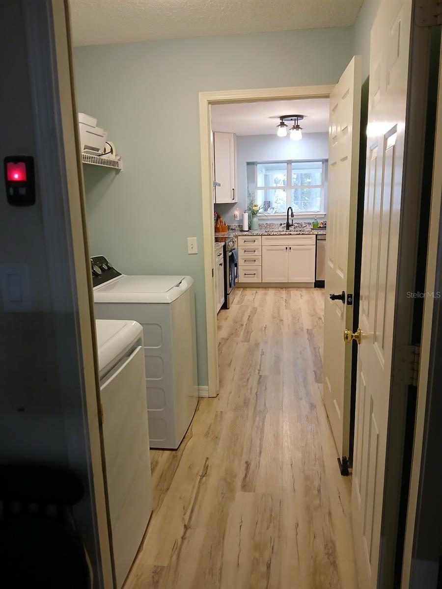 Image 16 of 31 For 10524 Innisbrook Drive