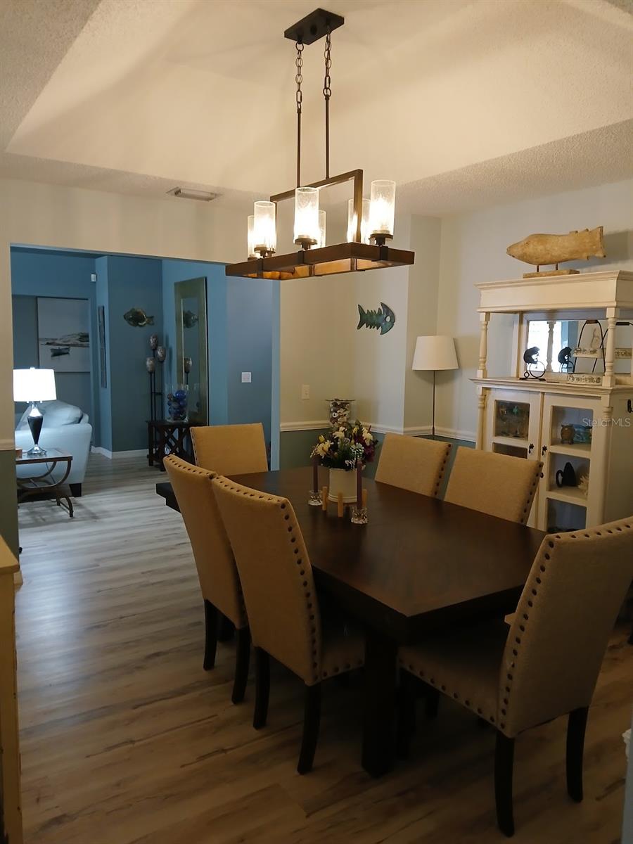 Image 19 of 31 For 10524 Innisbrook Drive