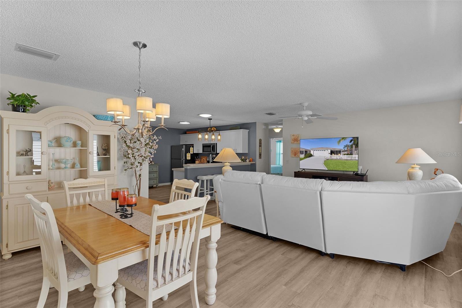 Image 10 of 44 For 2063 Thornton Terrace