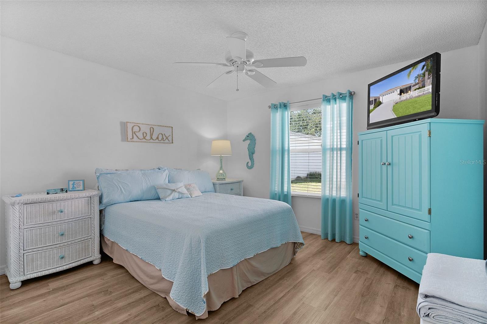 Image 28 of 44 For 2063 Thornton Terrace