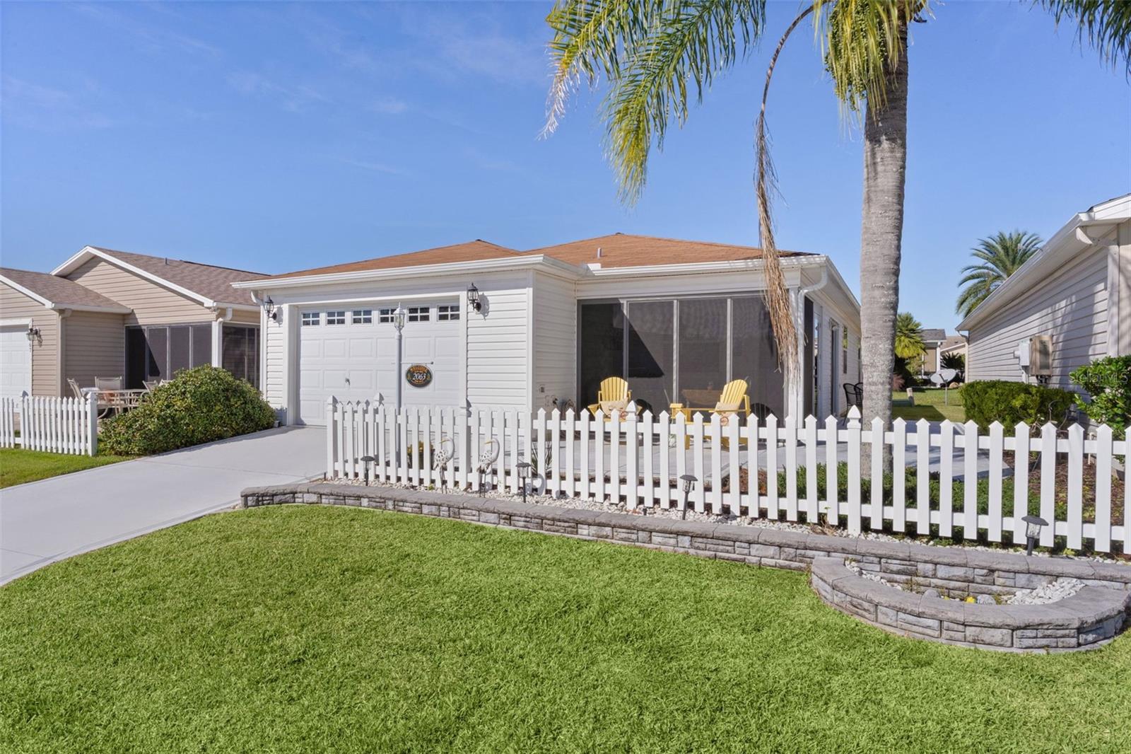 Image 35 of 44 For 2063 Thornton Terrace