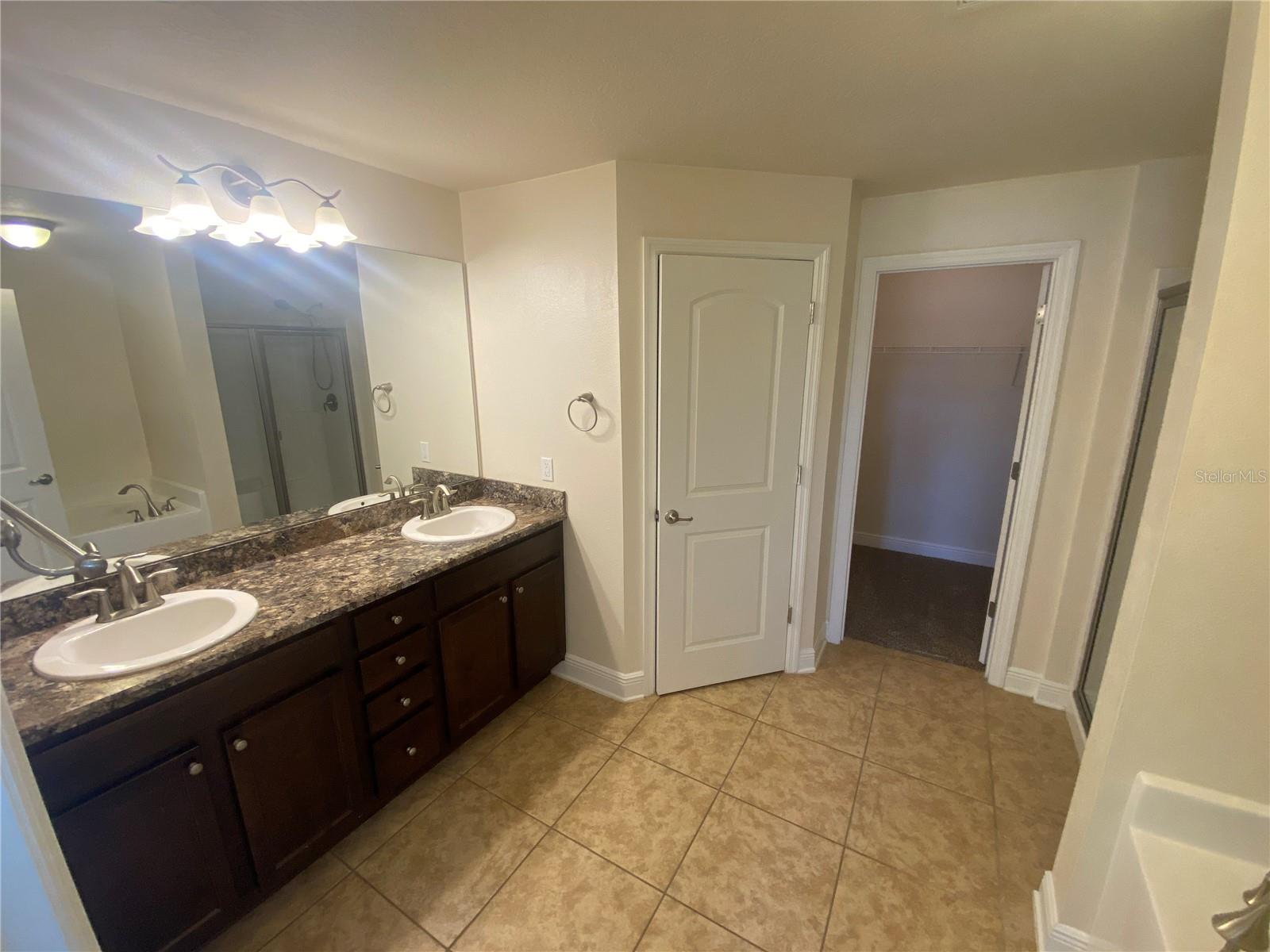 Image 10 of 18 For 2201 Angel Fish Loop