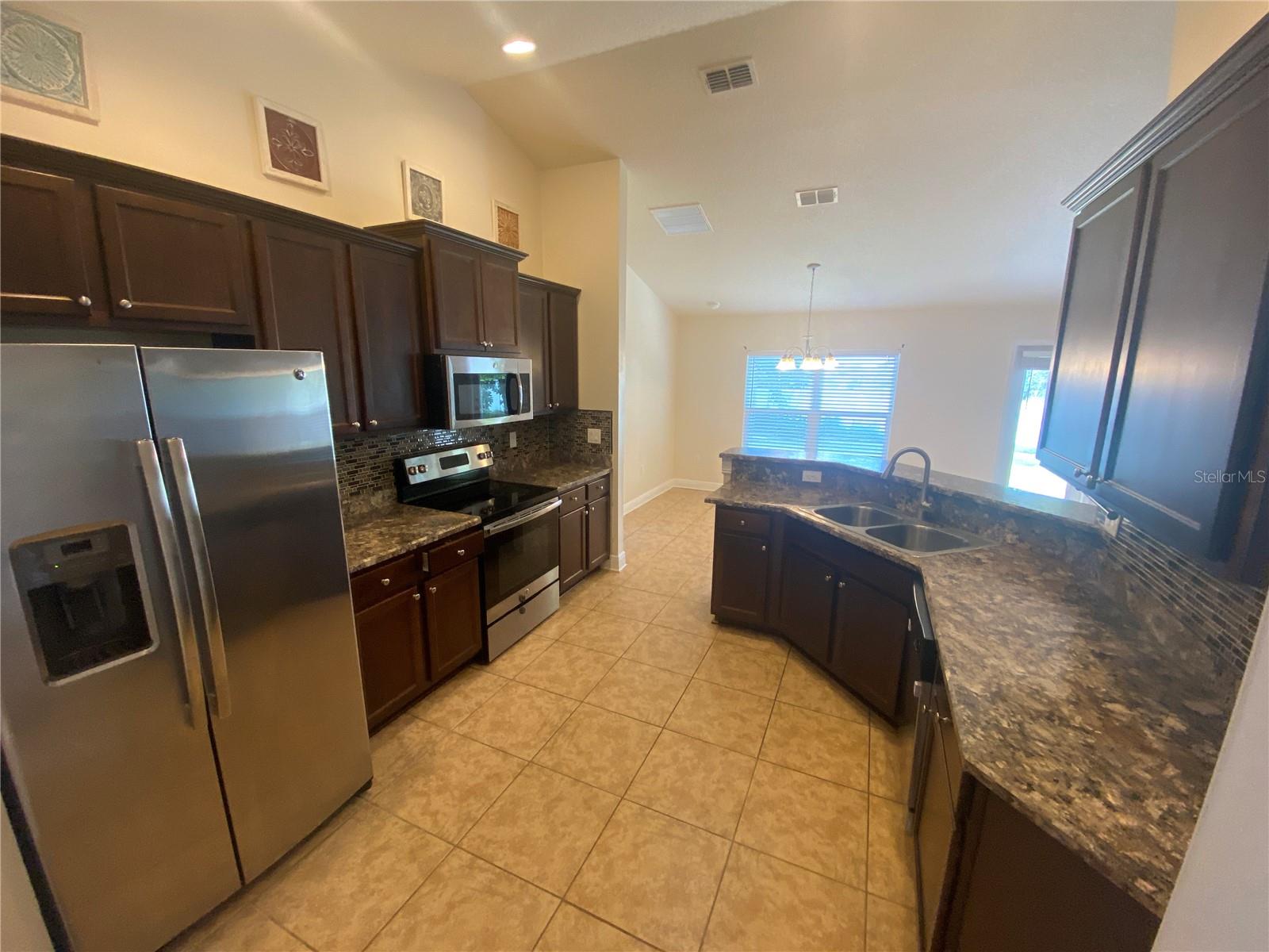 Image 7 of 18 For 2201 Angel Fish Loop