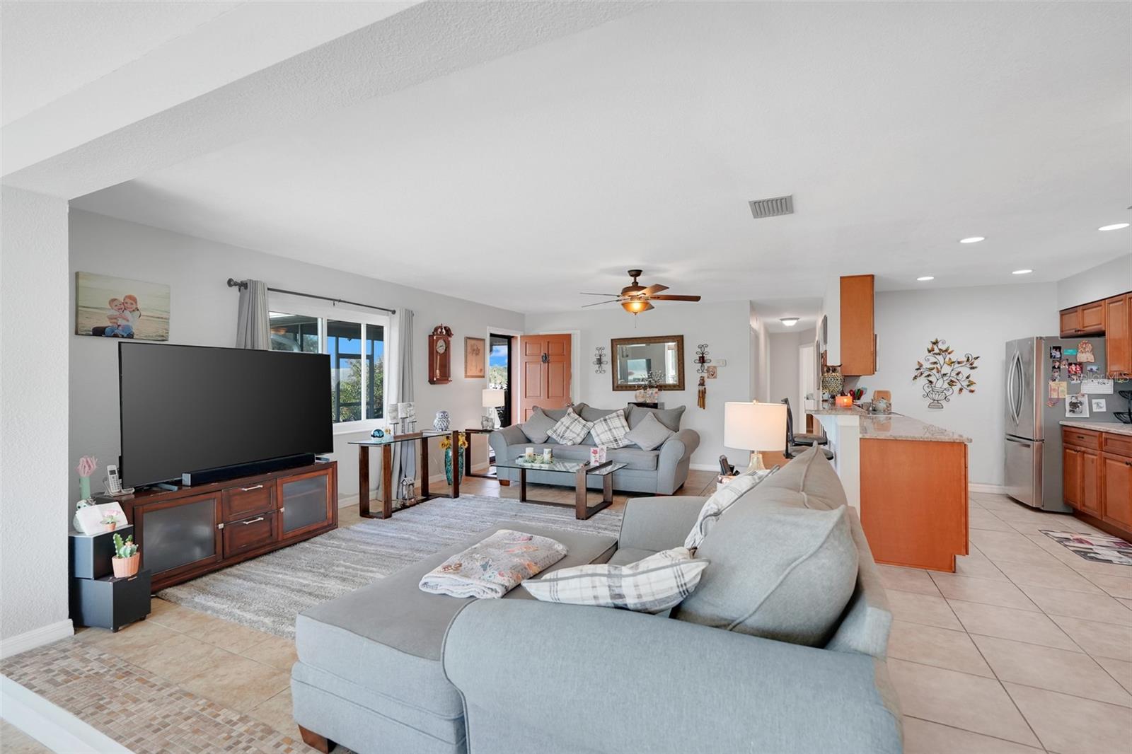 Image 11 of 54 For 495 Carroll Street