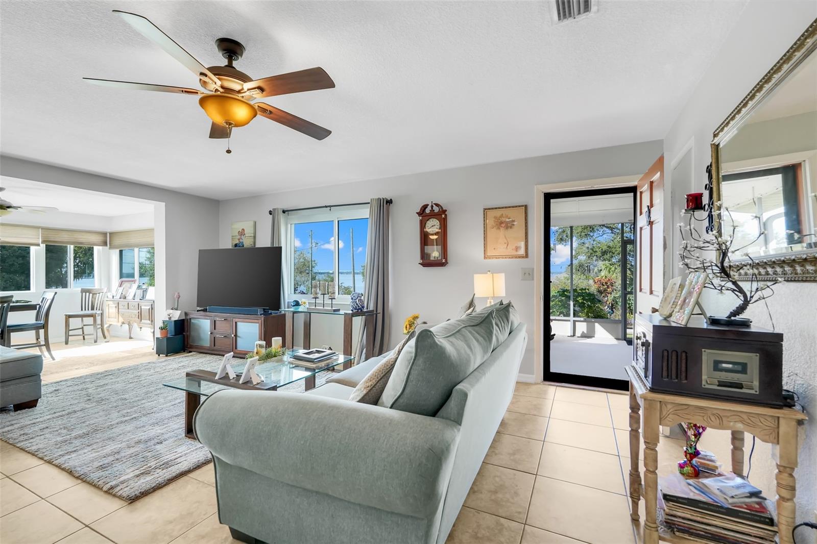 Image 9 of 54 For 495 Carroll Street