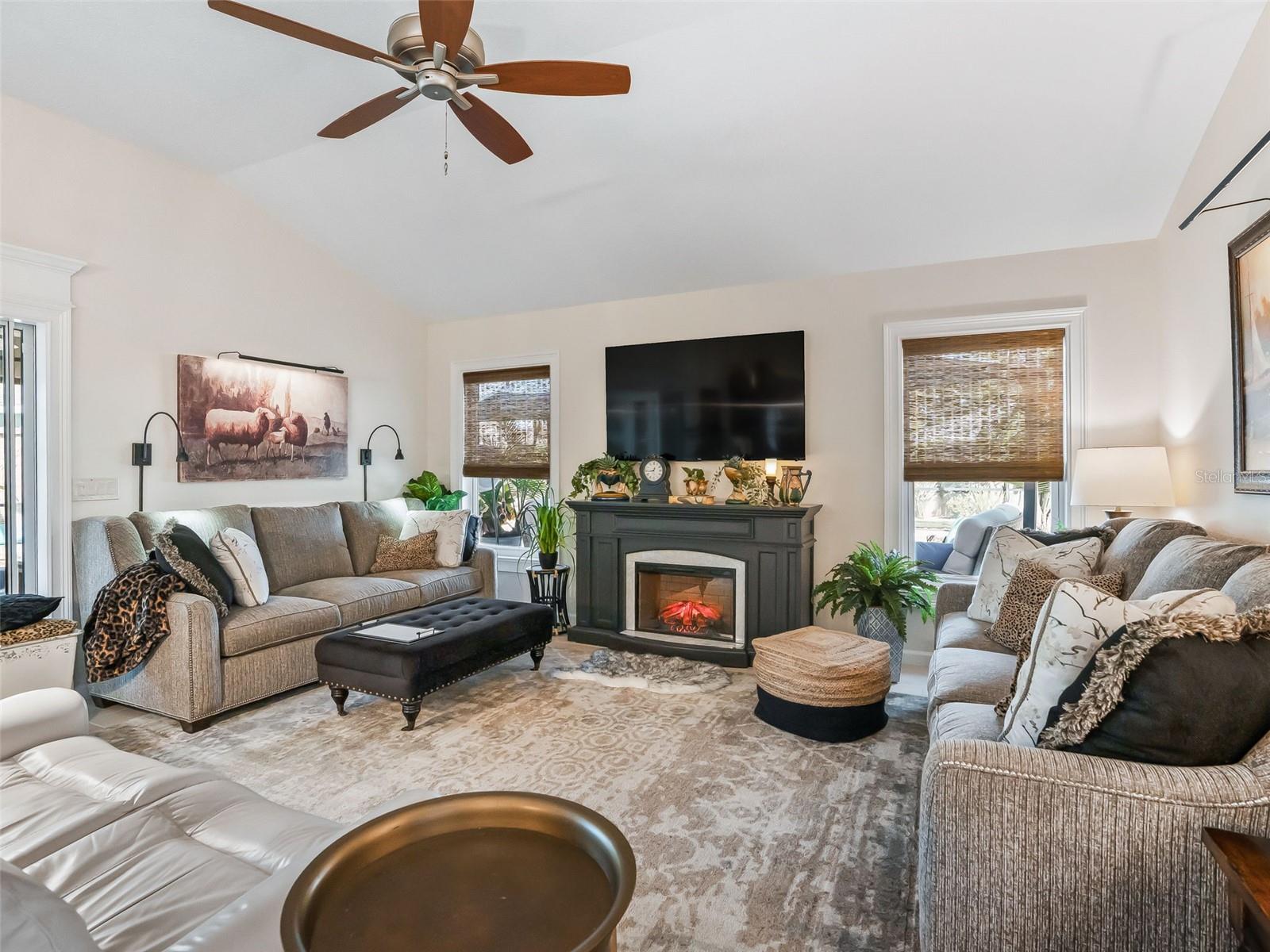 Image 28 of 95 For 1579 Mceldowney Place