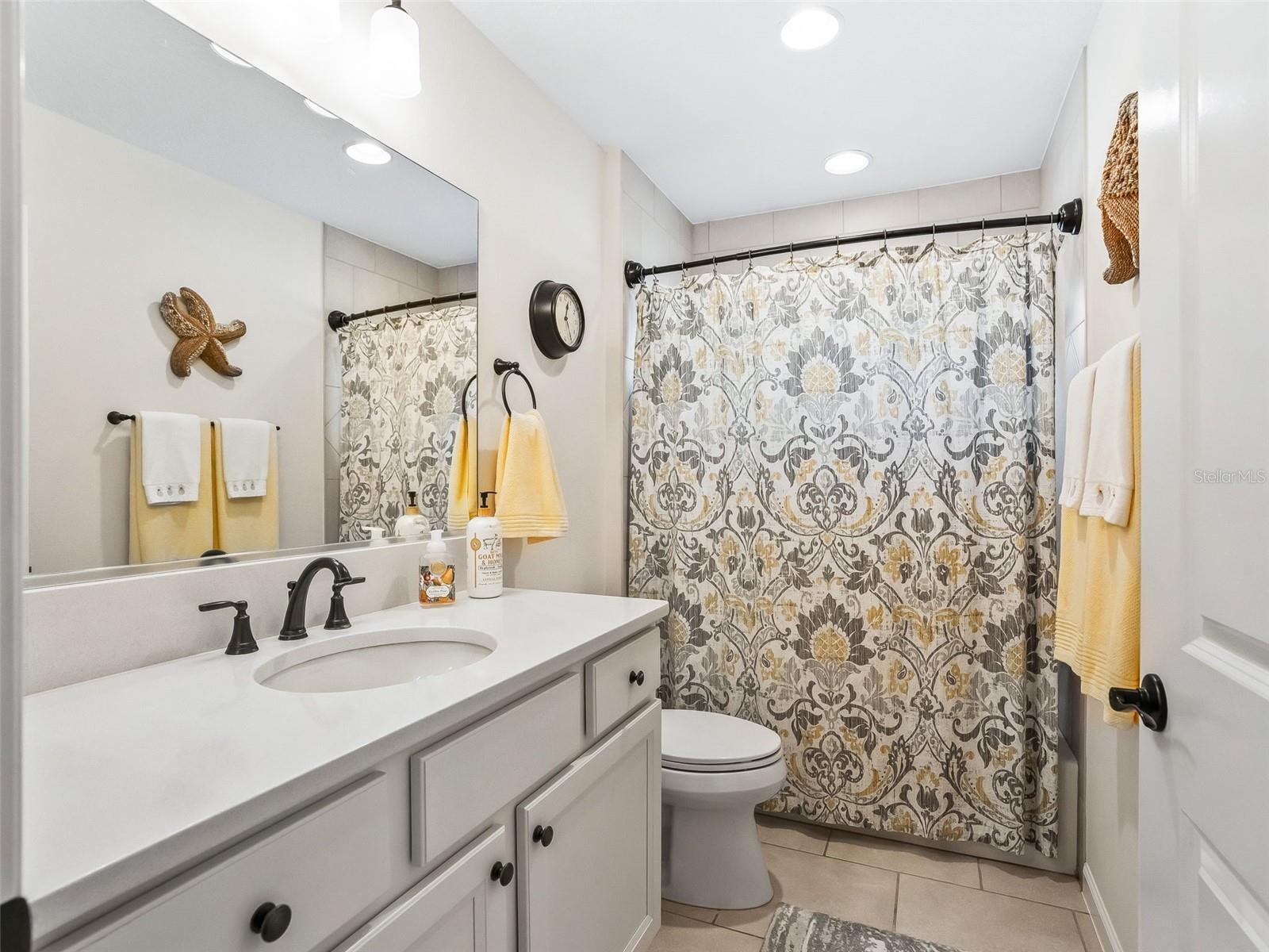 Image 40 of 95 For 1579 Mceldowney Place