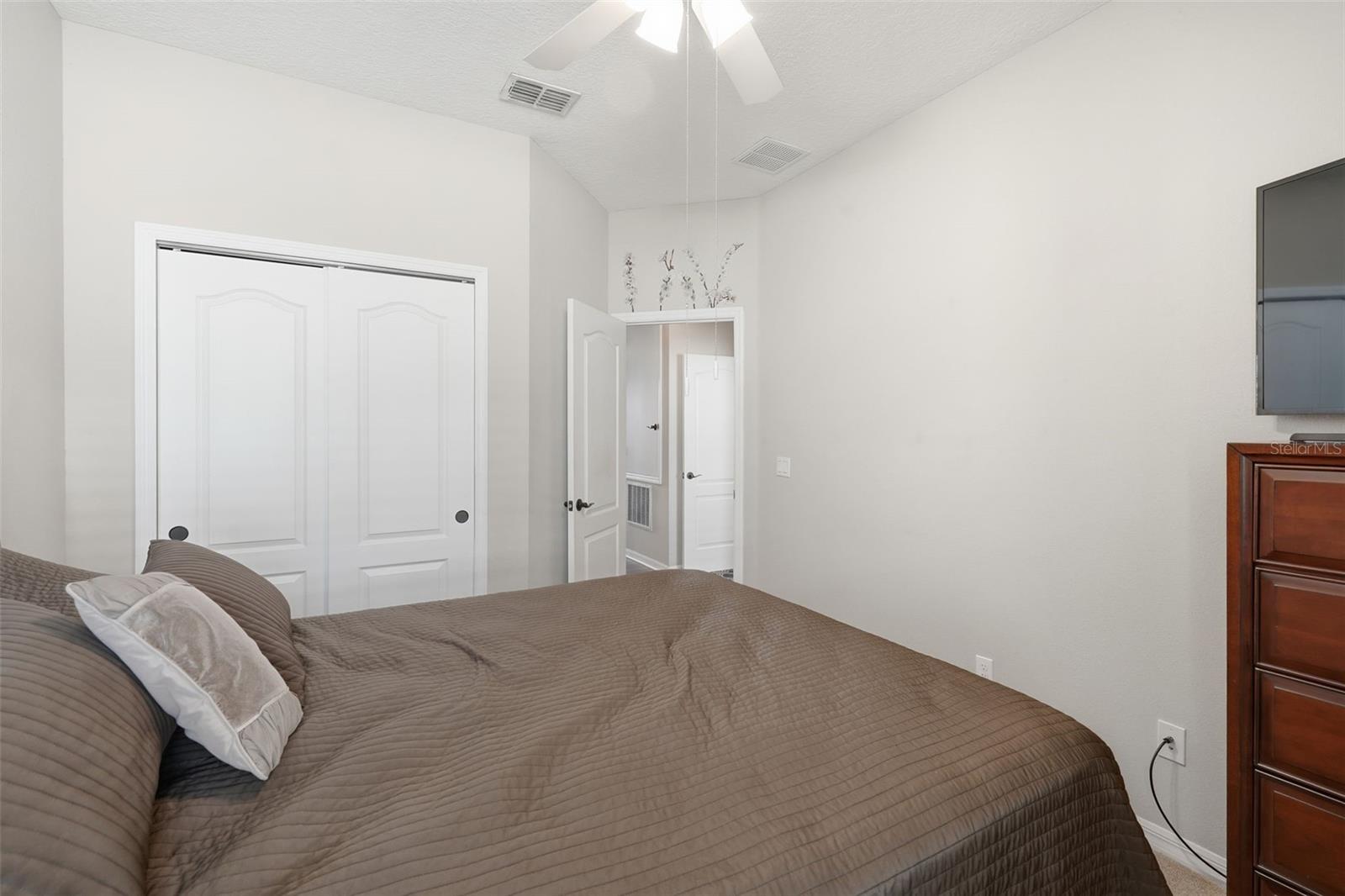 Image 23 of 52 For 2605 Limerick Circle