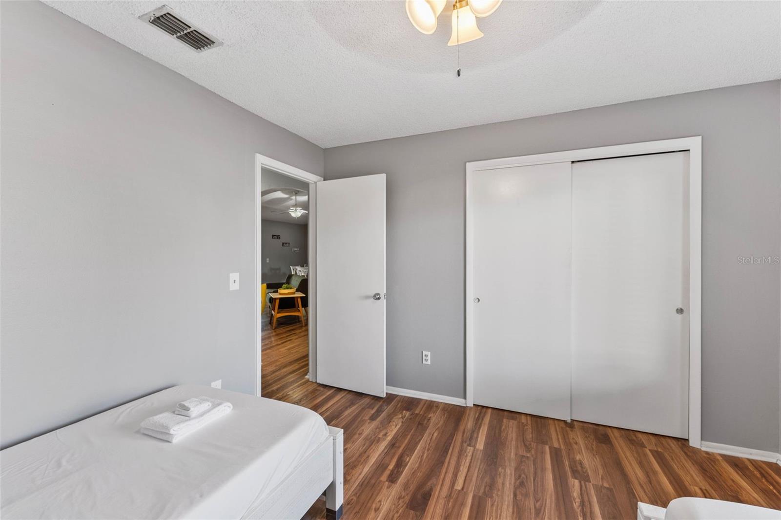 Image 12 of 20 For 7694 Indian Ridge Trail S