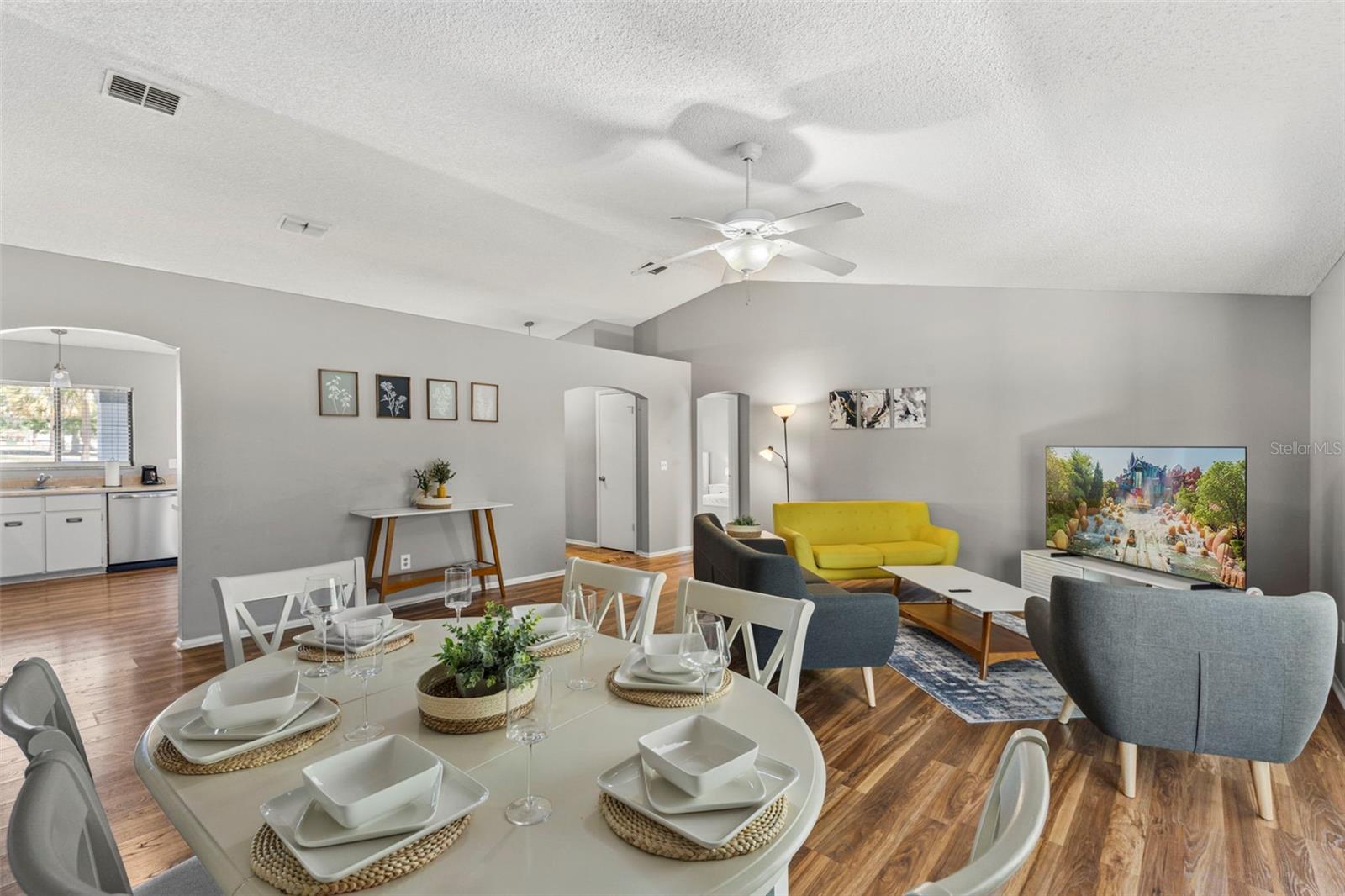 Image 7 of 20 For 7694 Indian Ridge Trail S