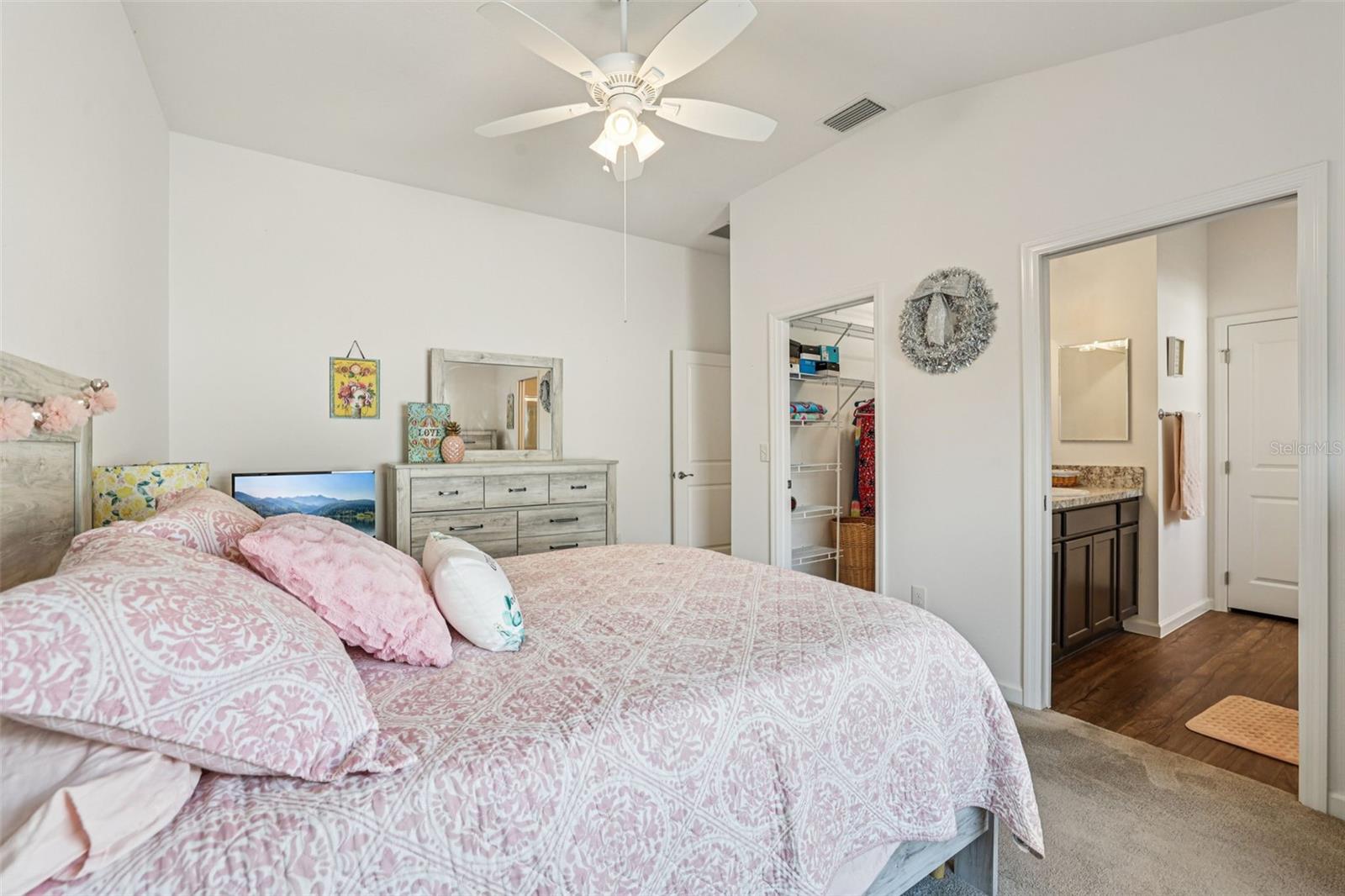 Image 23 of 39 For 2282 Sheehan Street