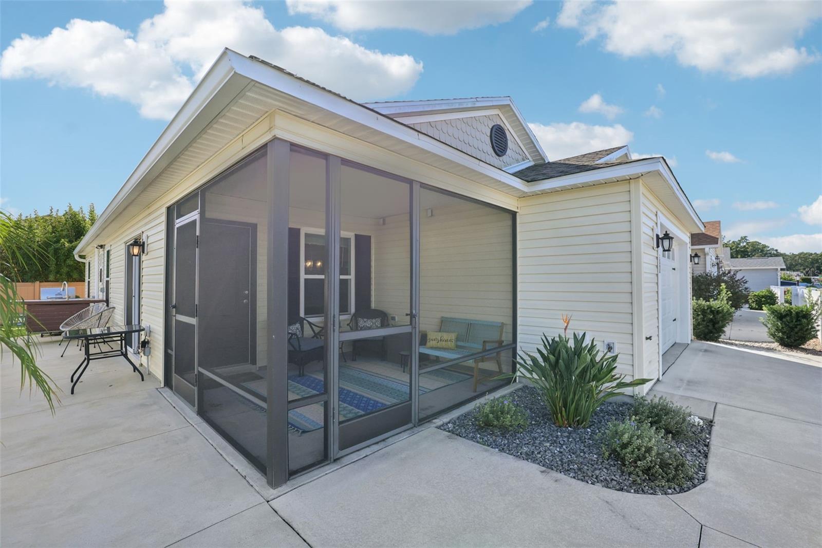 Image 3 of 39 For 2282 Sheehan Street