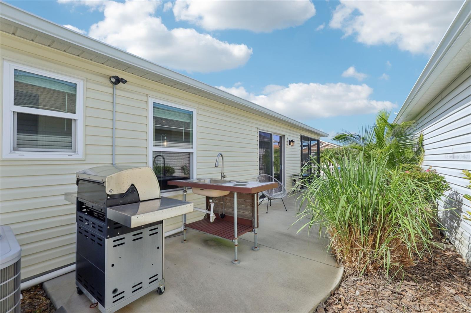 Image 33 of 39 For 2282 Sheehan Street