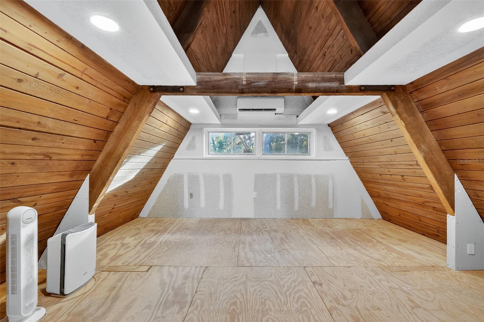 Image 26 of 57 For 11400 185th Terrace