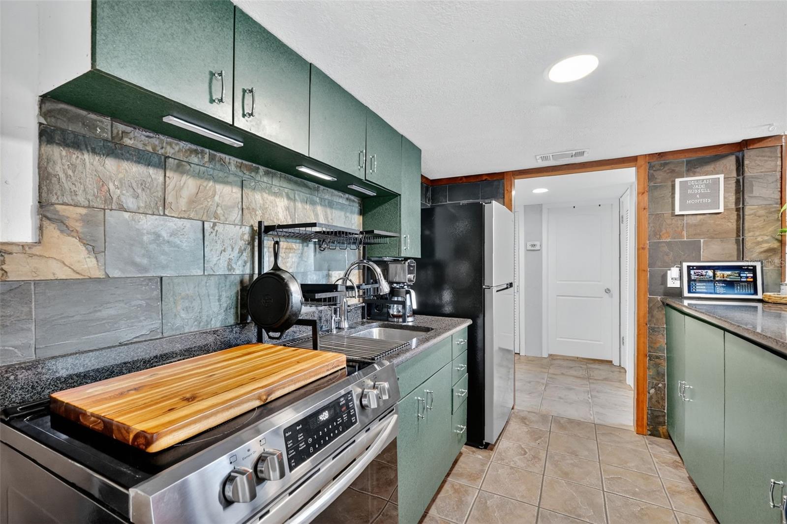 Image 9 of 57 For 11400 185th Terrace