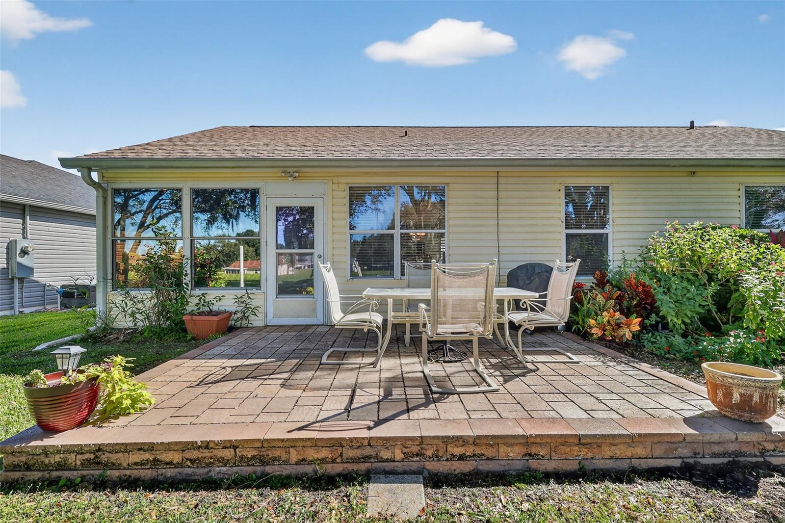 Image 25 of 25 For 931 Oleander Street