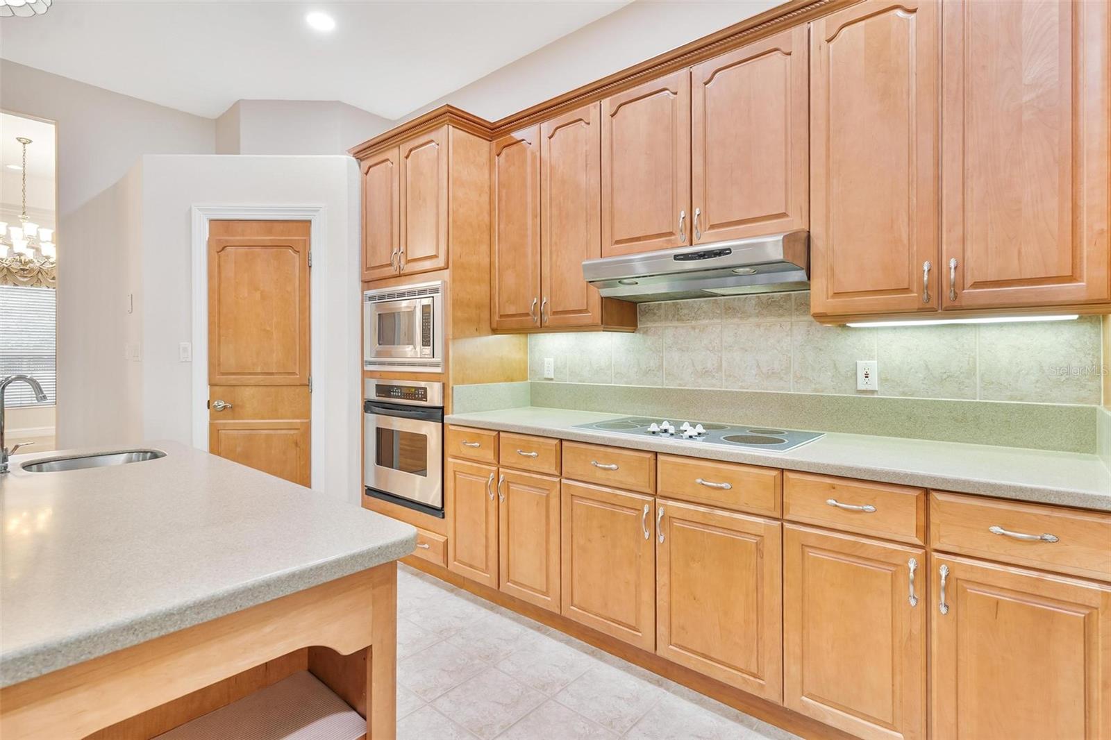 Image 13 of 57 For 38218 Sabal Way