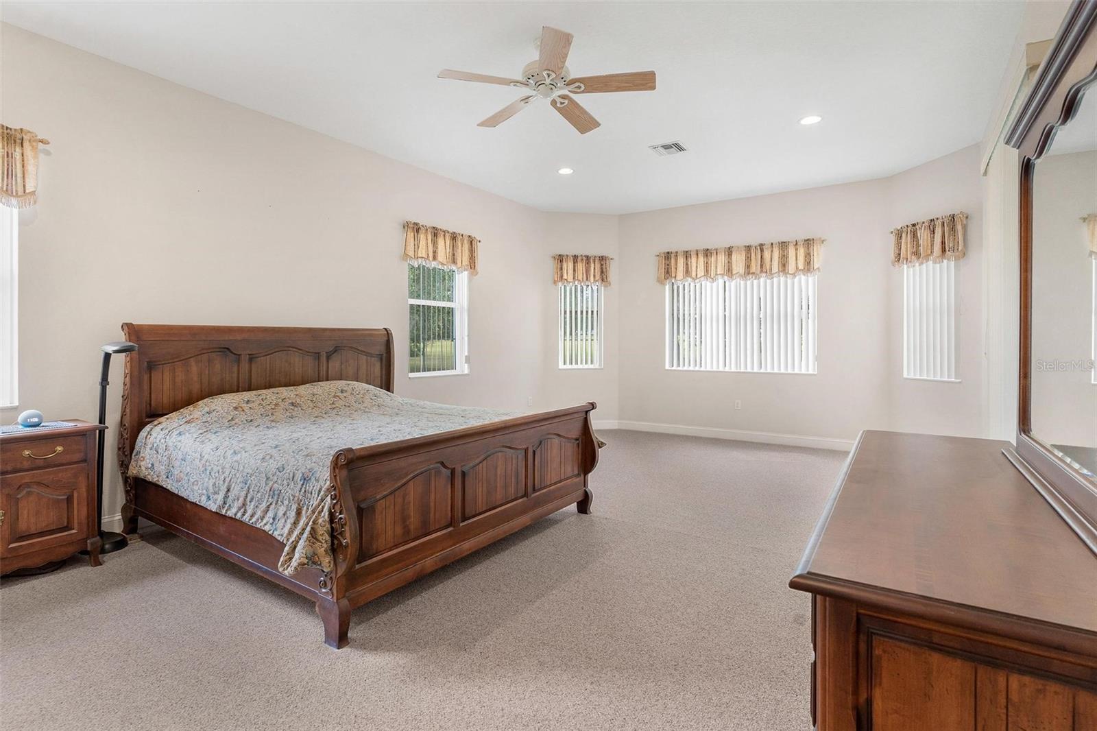 Image 21 of 57 For 38218 Sabal Way