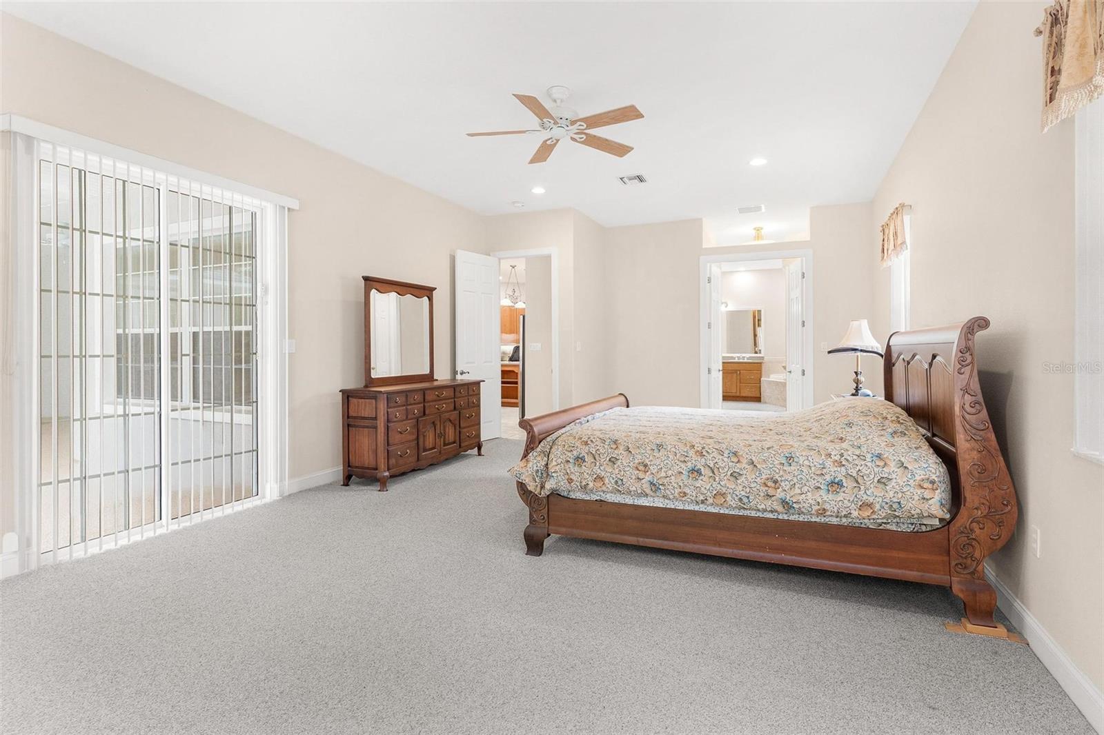 Image 23 of 57 For 38218 Sabal Way