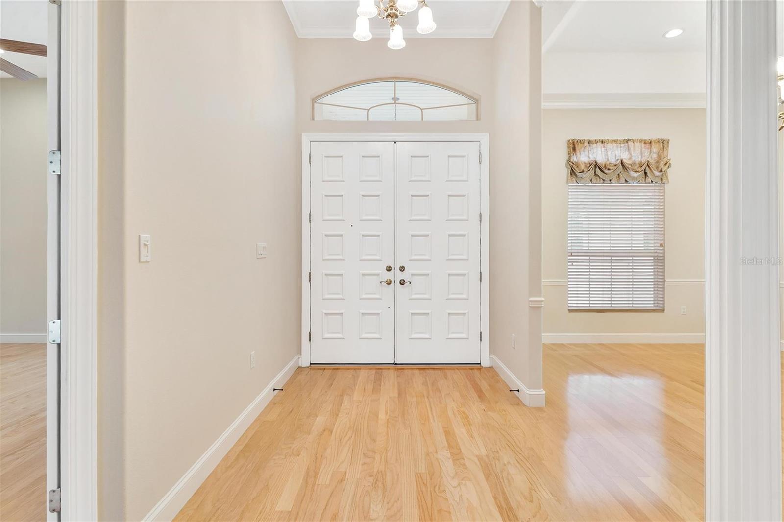 Image 5 of 57 For 38218 Sabal Way