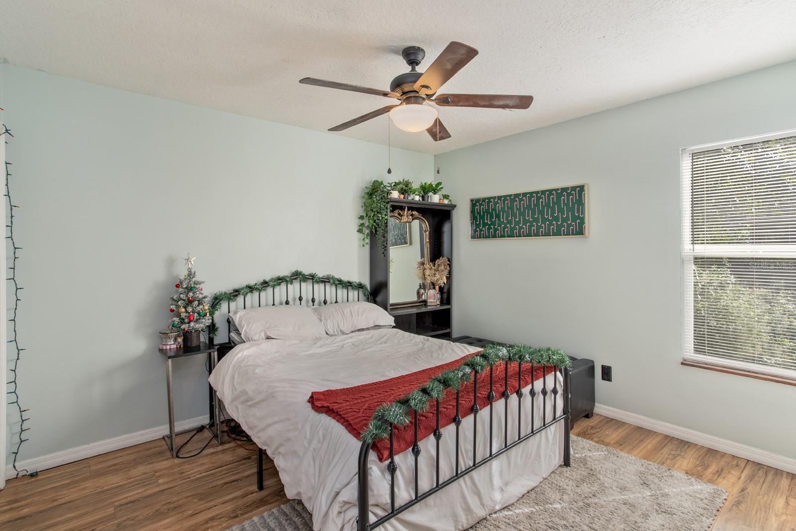 Image 16 of 27 For 1421 16th Street